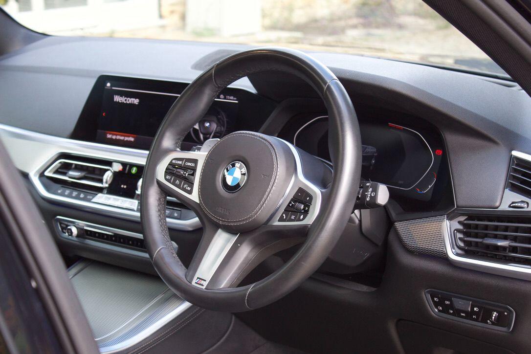 BMW X5 view 4