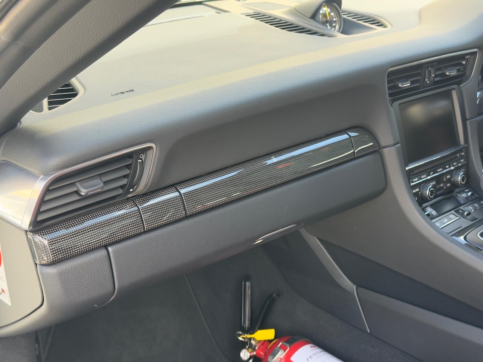 Porsche 911 view 24