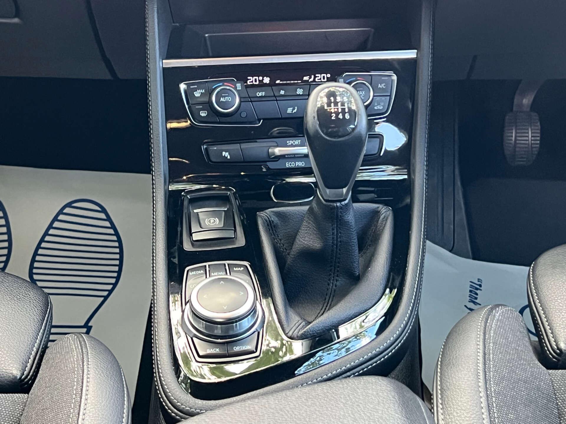 BMW 2 Series view 22