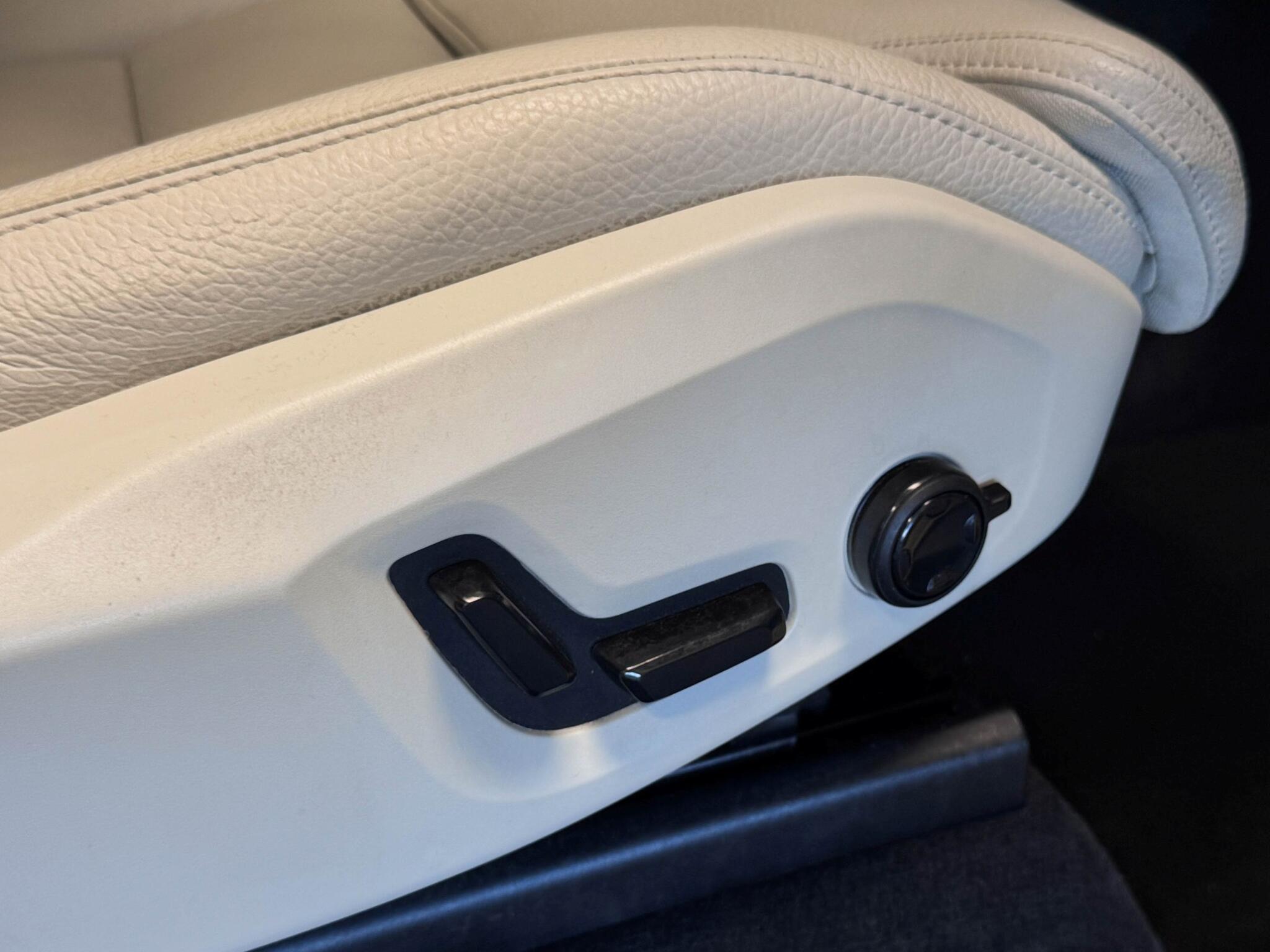 Volvo XC90 view 21