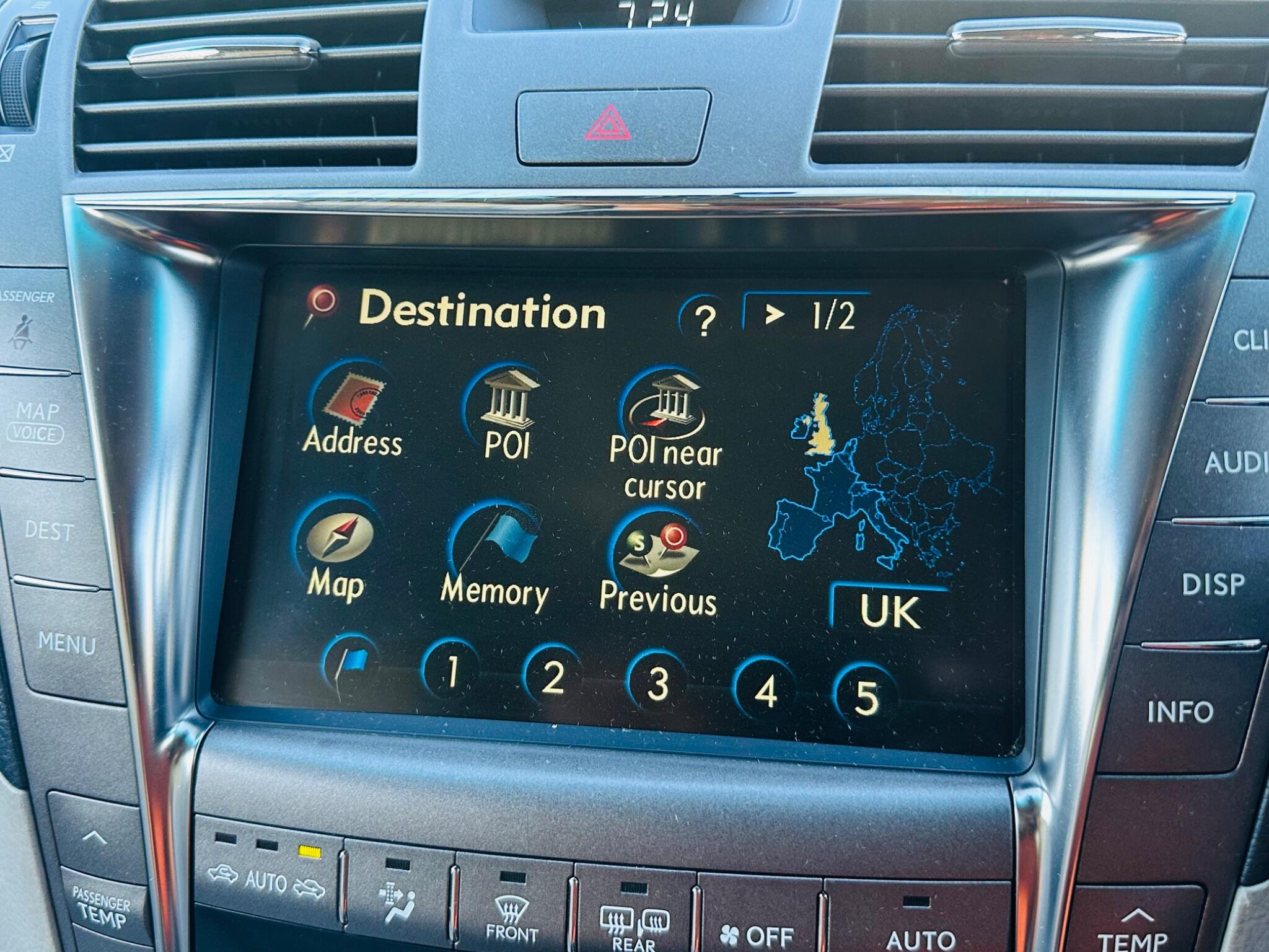 Lexus LS view 36
