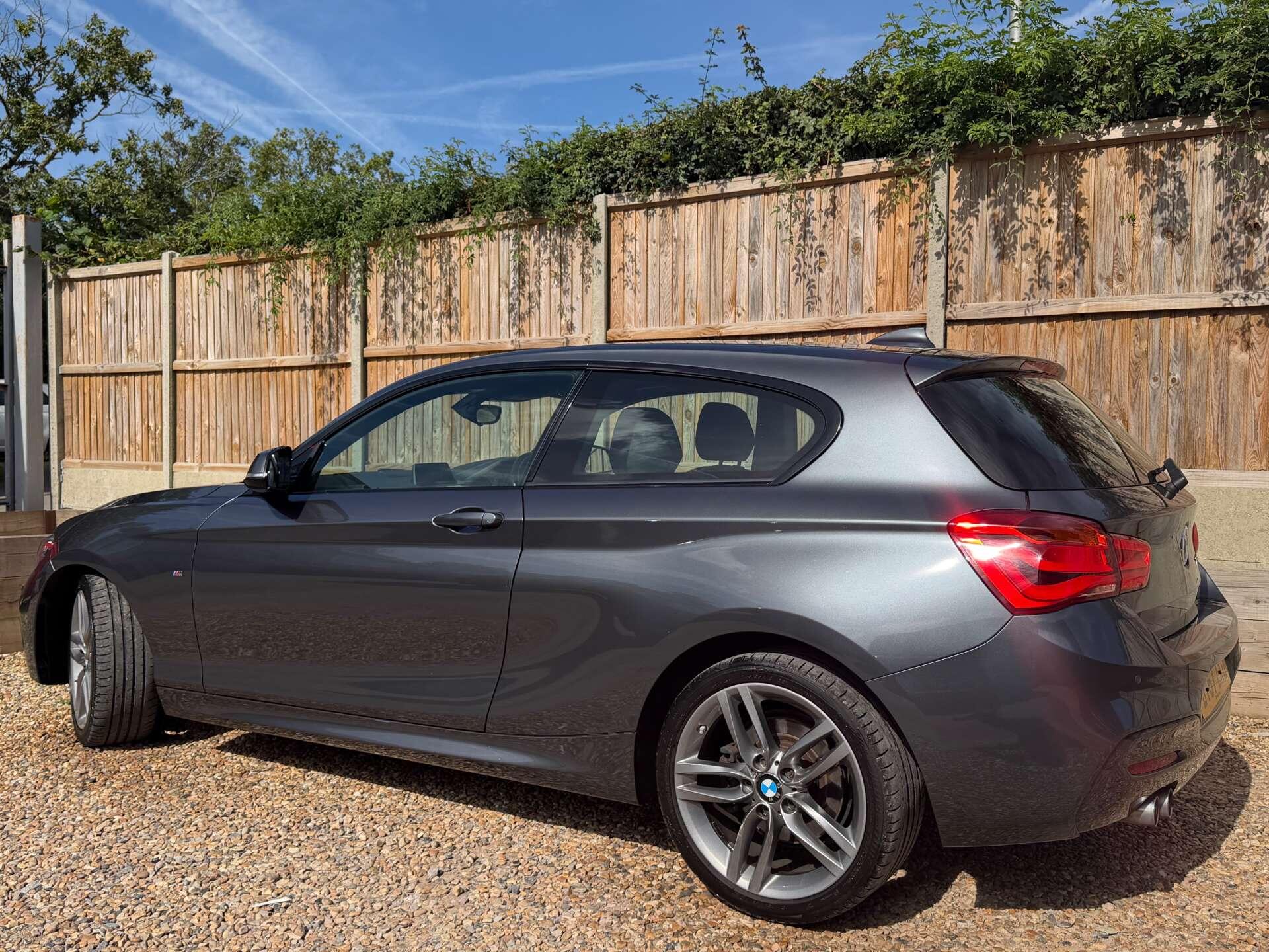 BMW 1 Series view 7