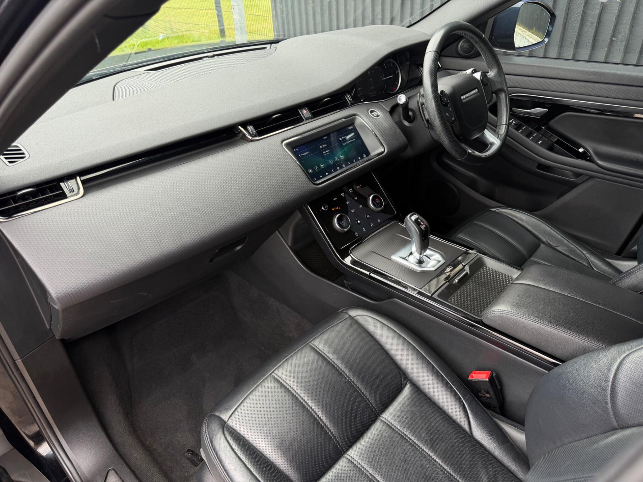 Land Rover Range Rover Evoque view 15