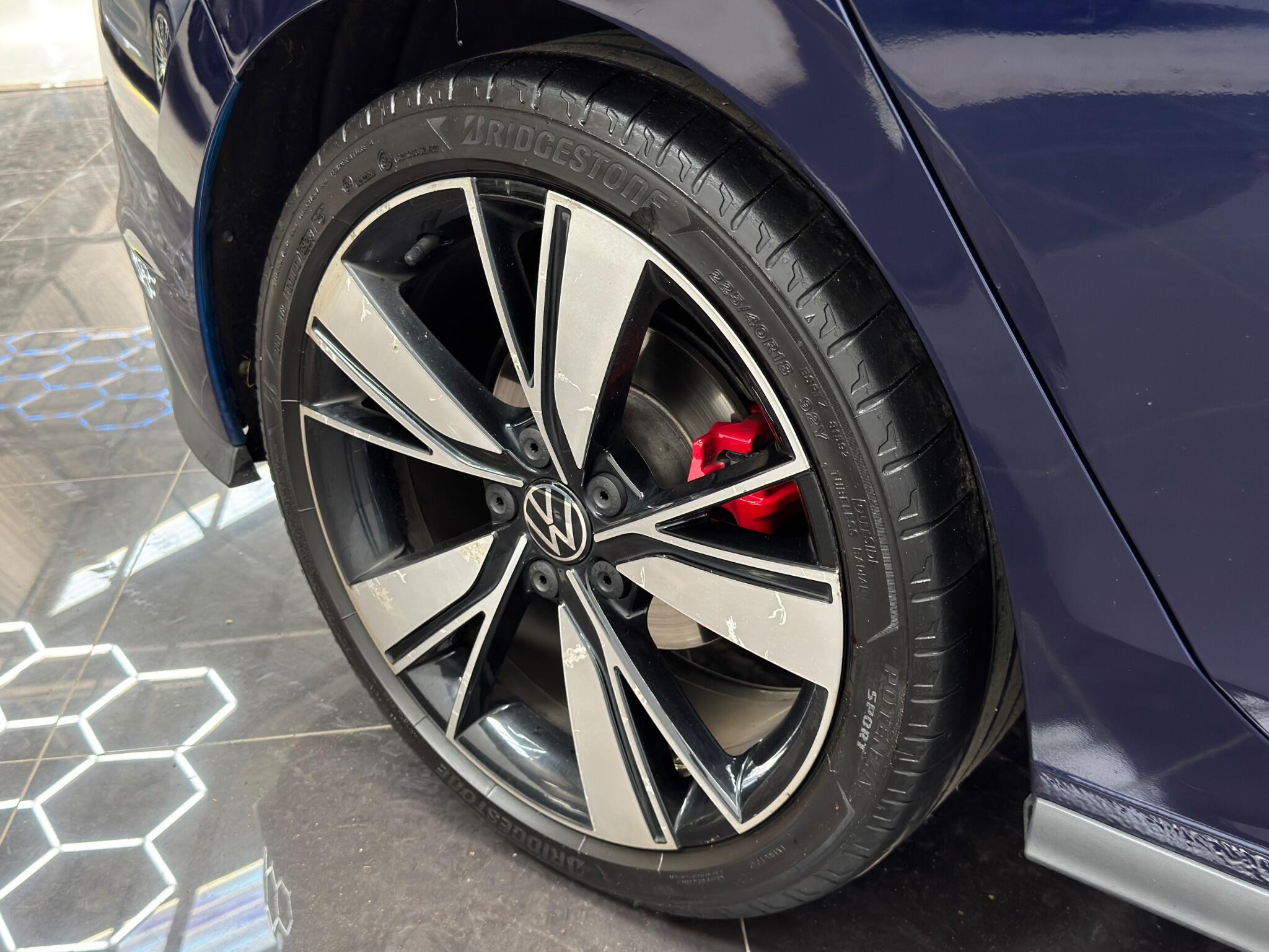 Volkswagen Golf view 59