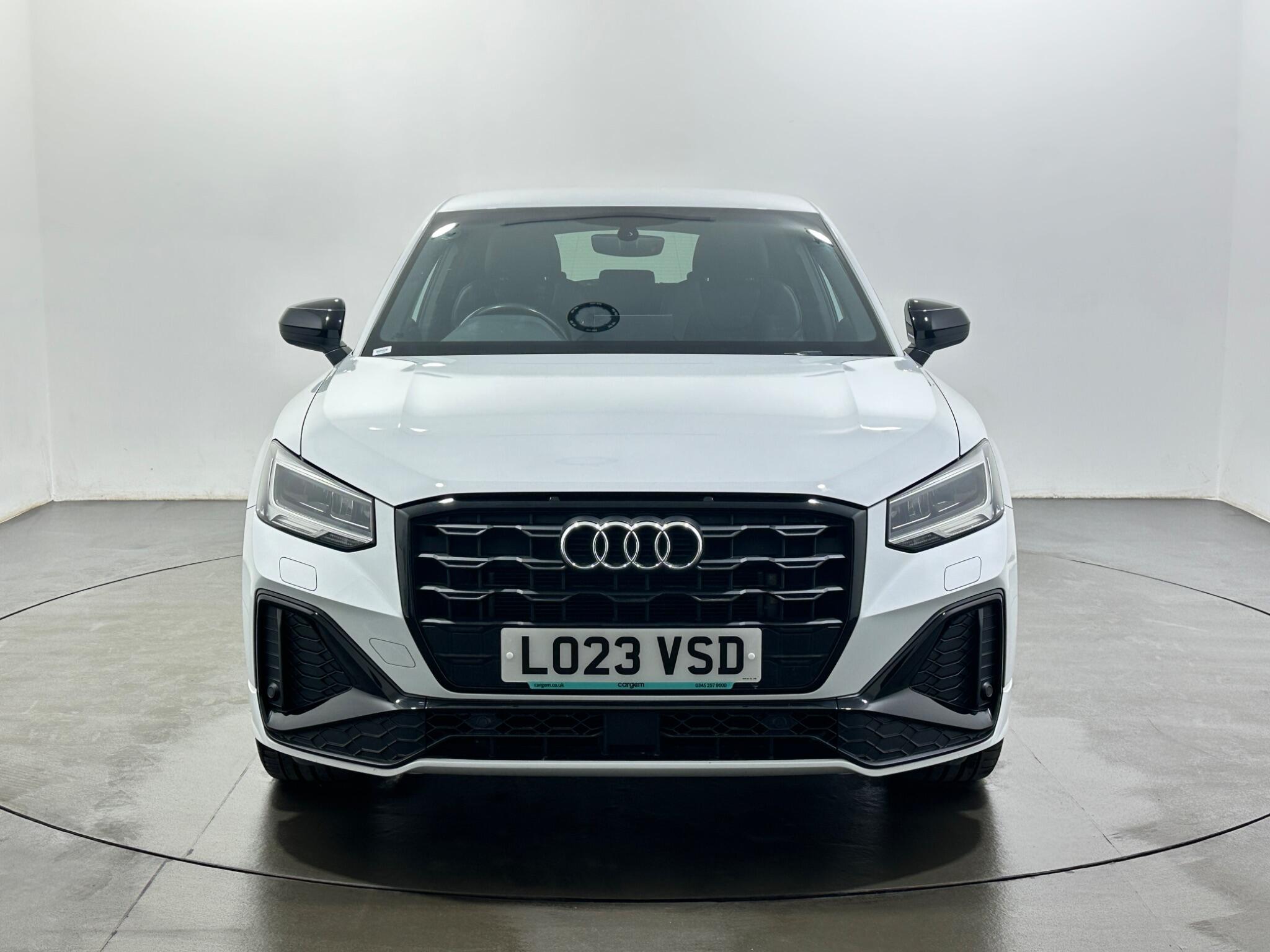 Audi Q2 view 3