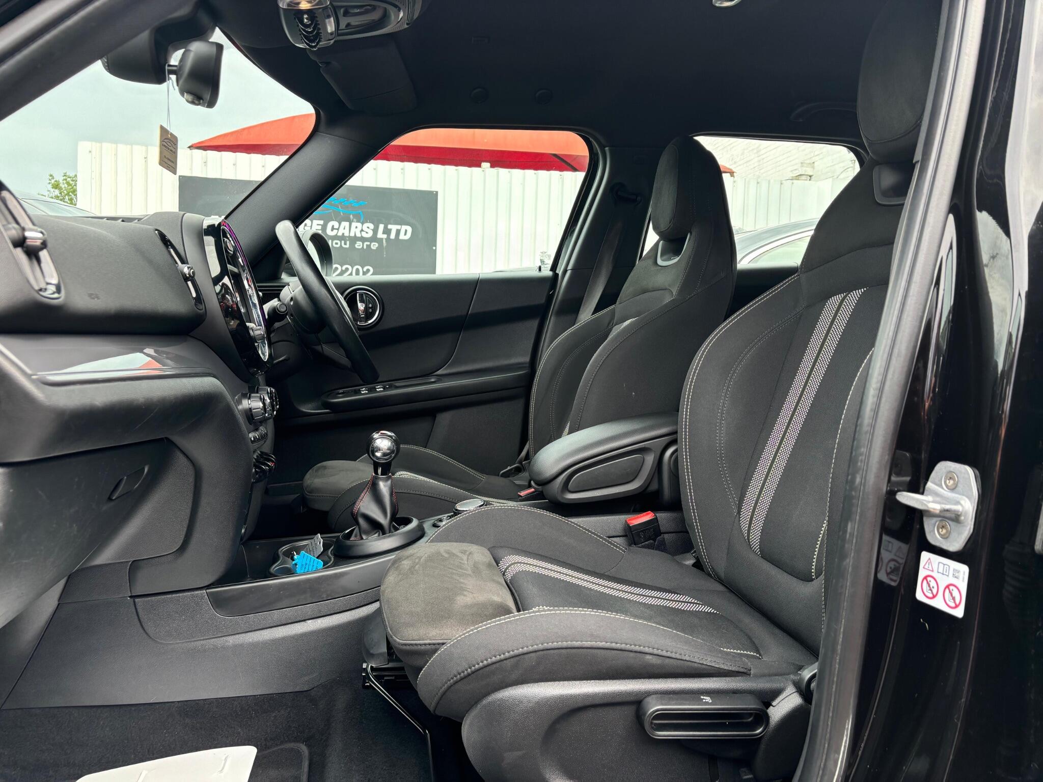 Mini Countryman view 20