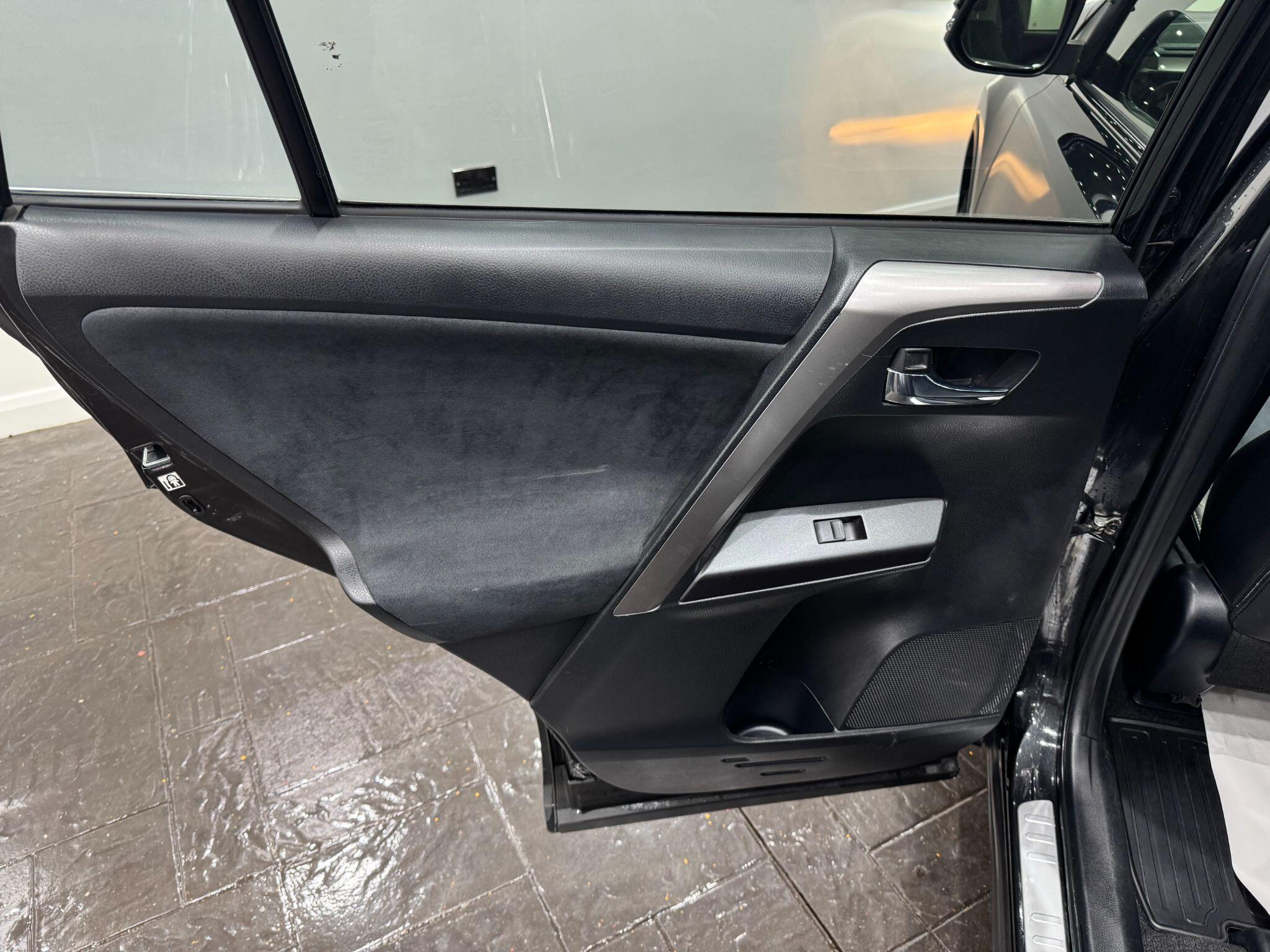 Toyota Rav4 view 40