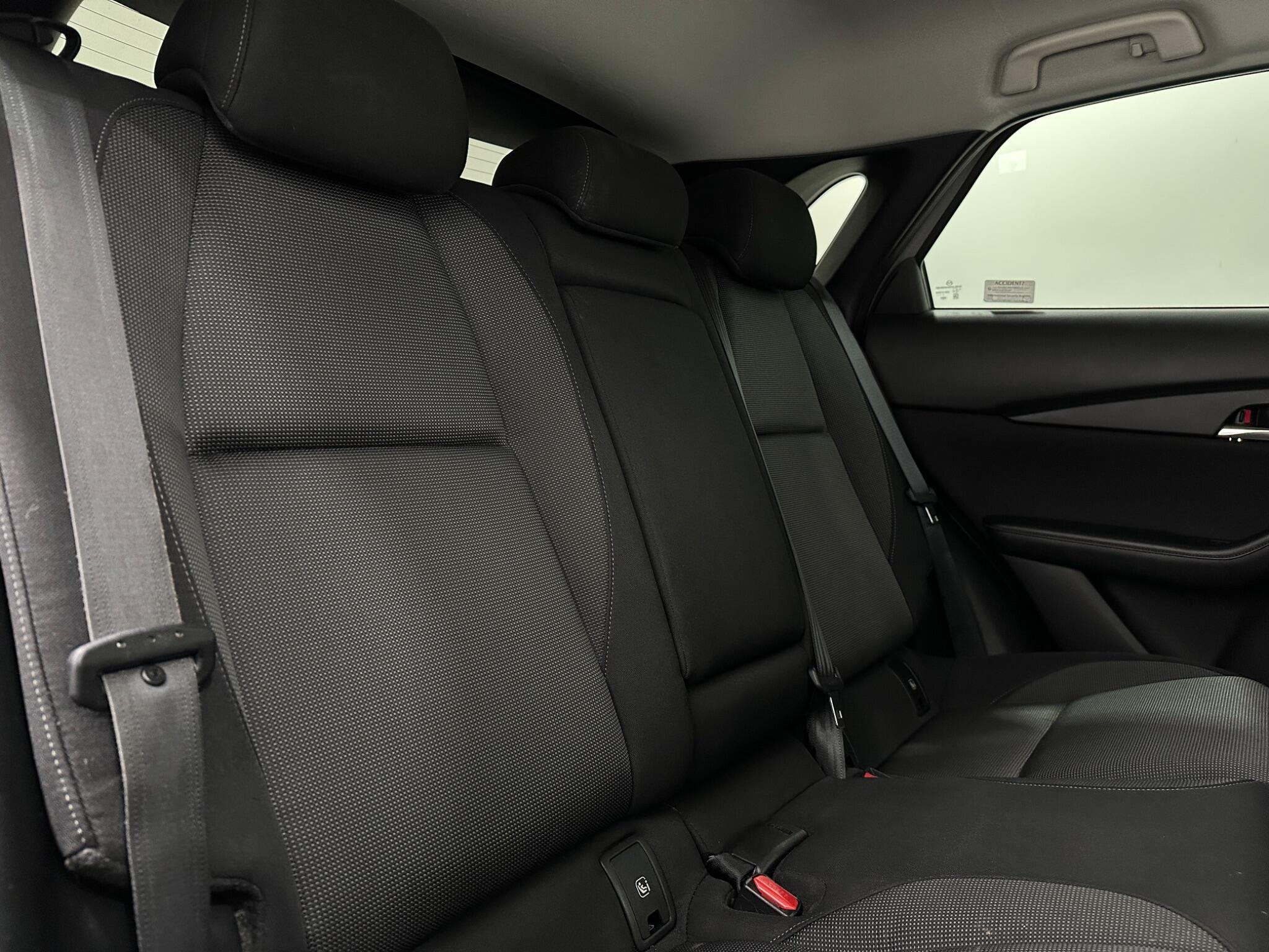 Mazda CX-30 view 40