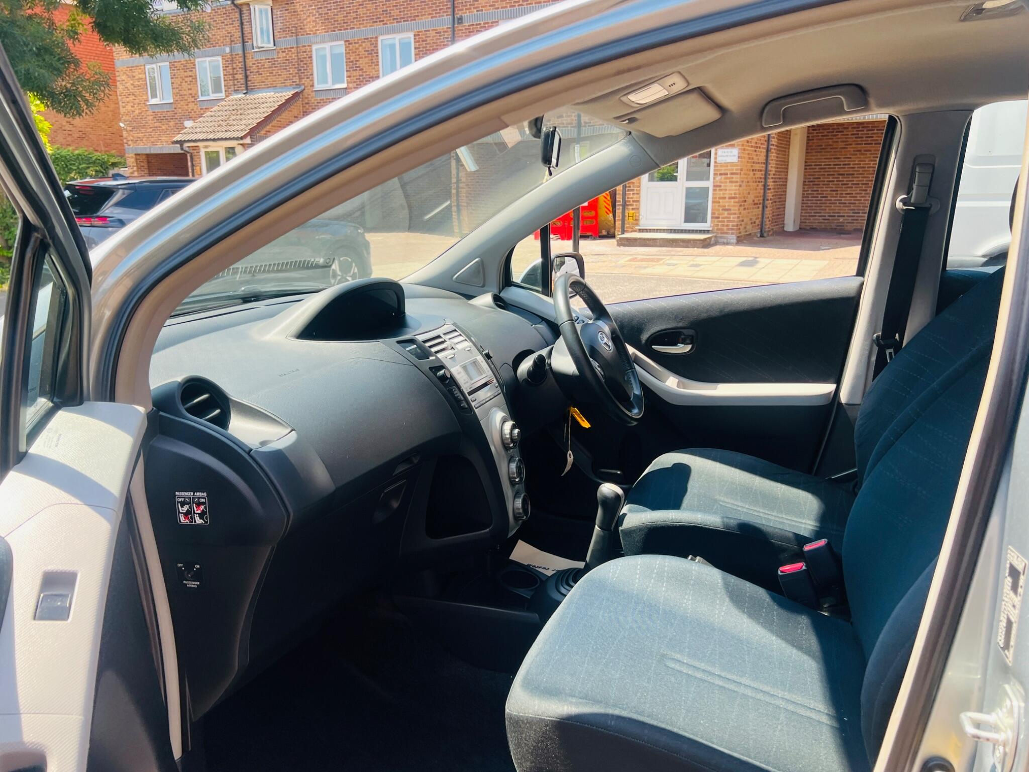 Toyota Yaris view 47