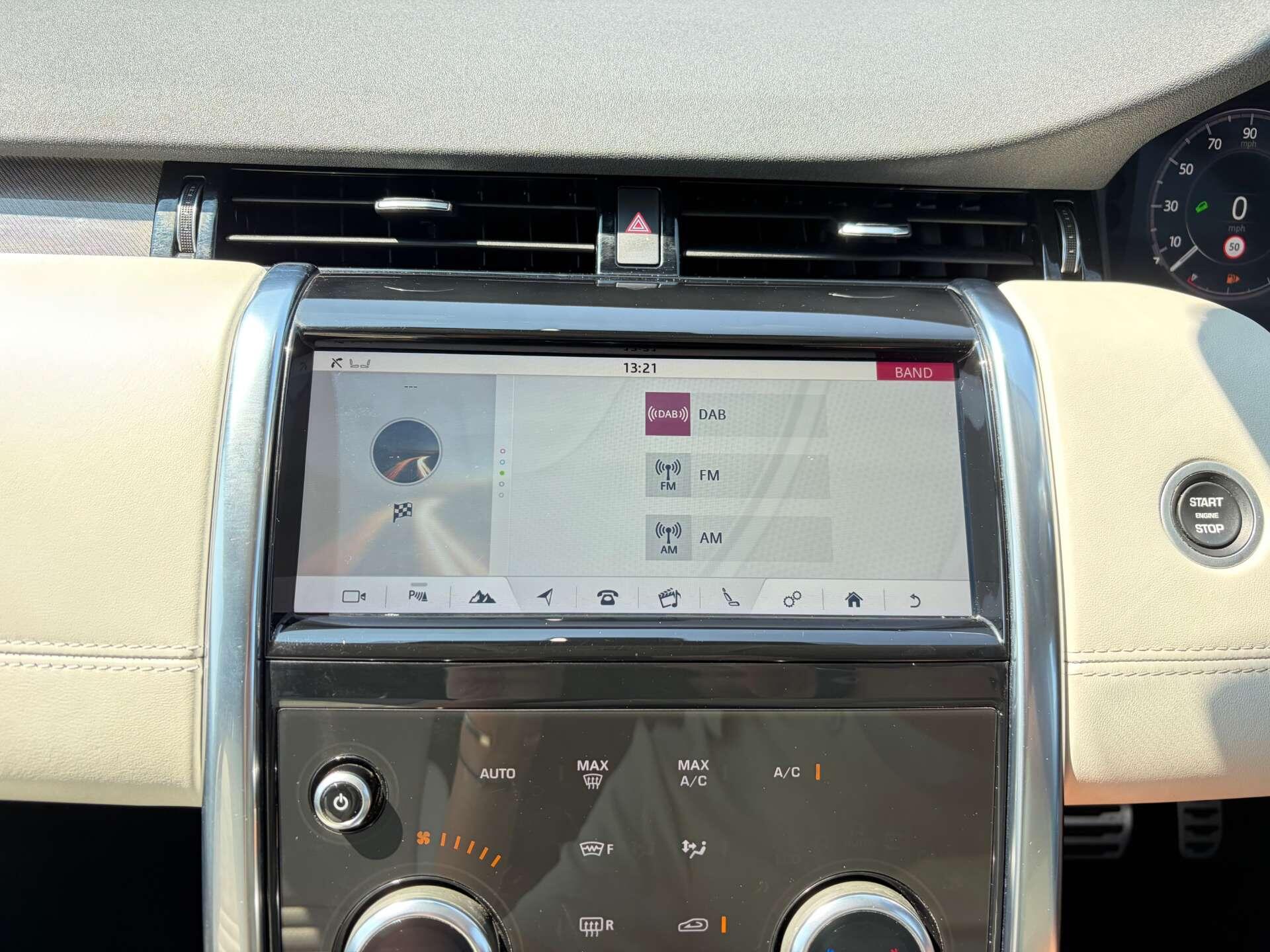 Land Rover Discovery Sport view 53