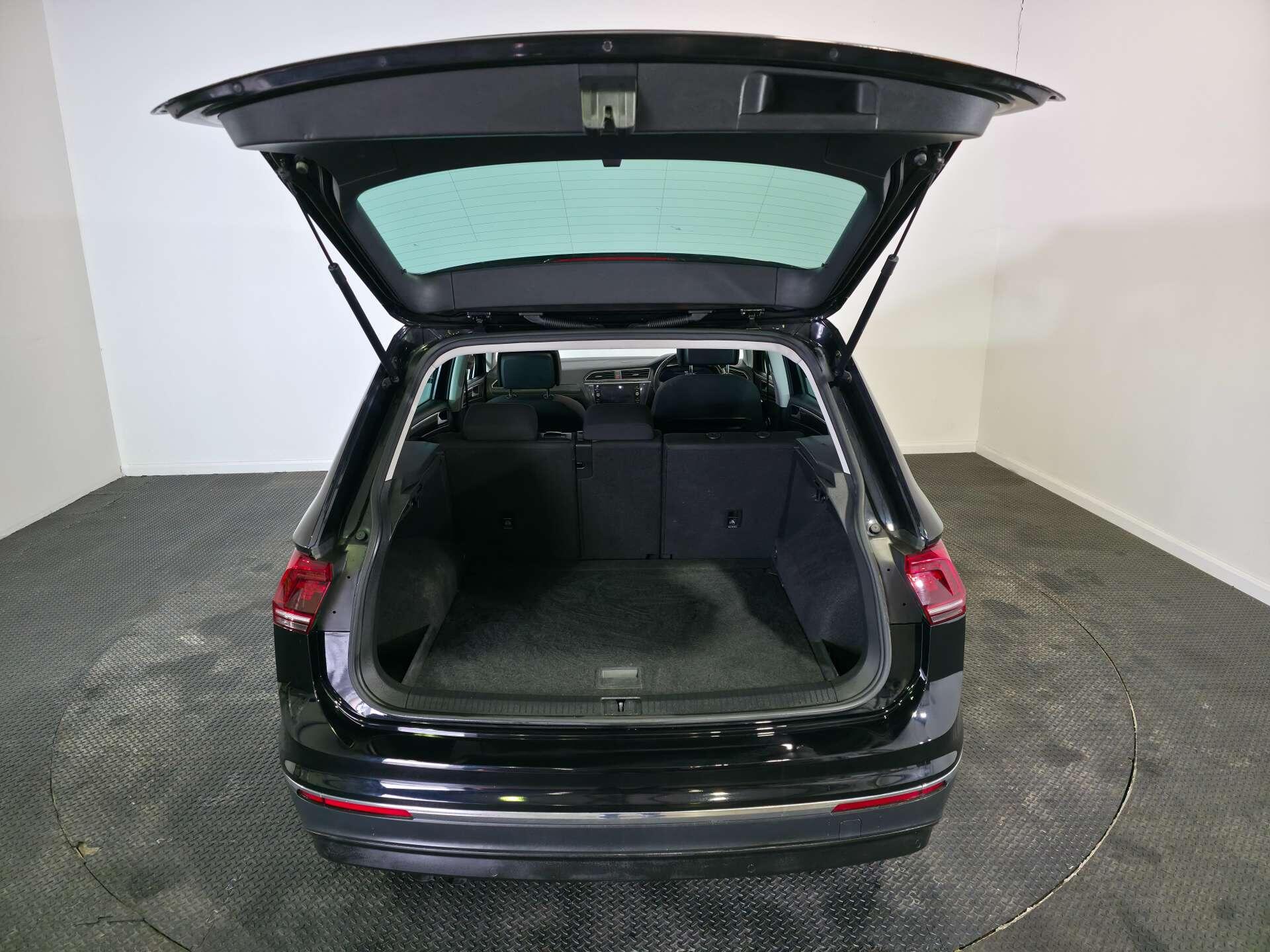 Volkswagen Tiguan view 52