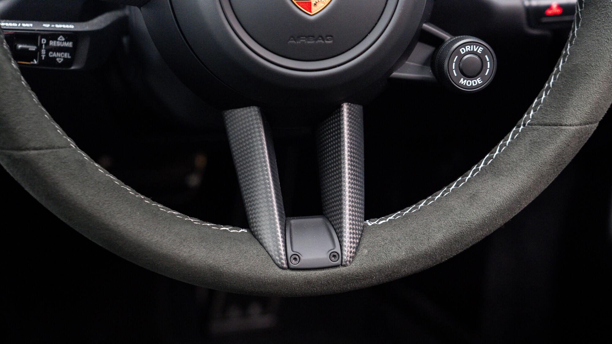 Porsche 911 view 13