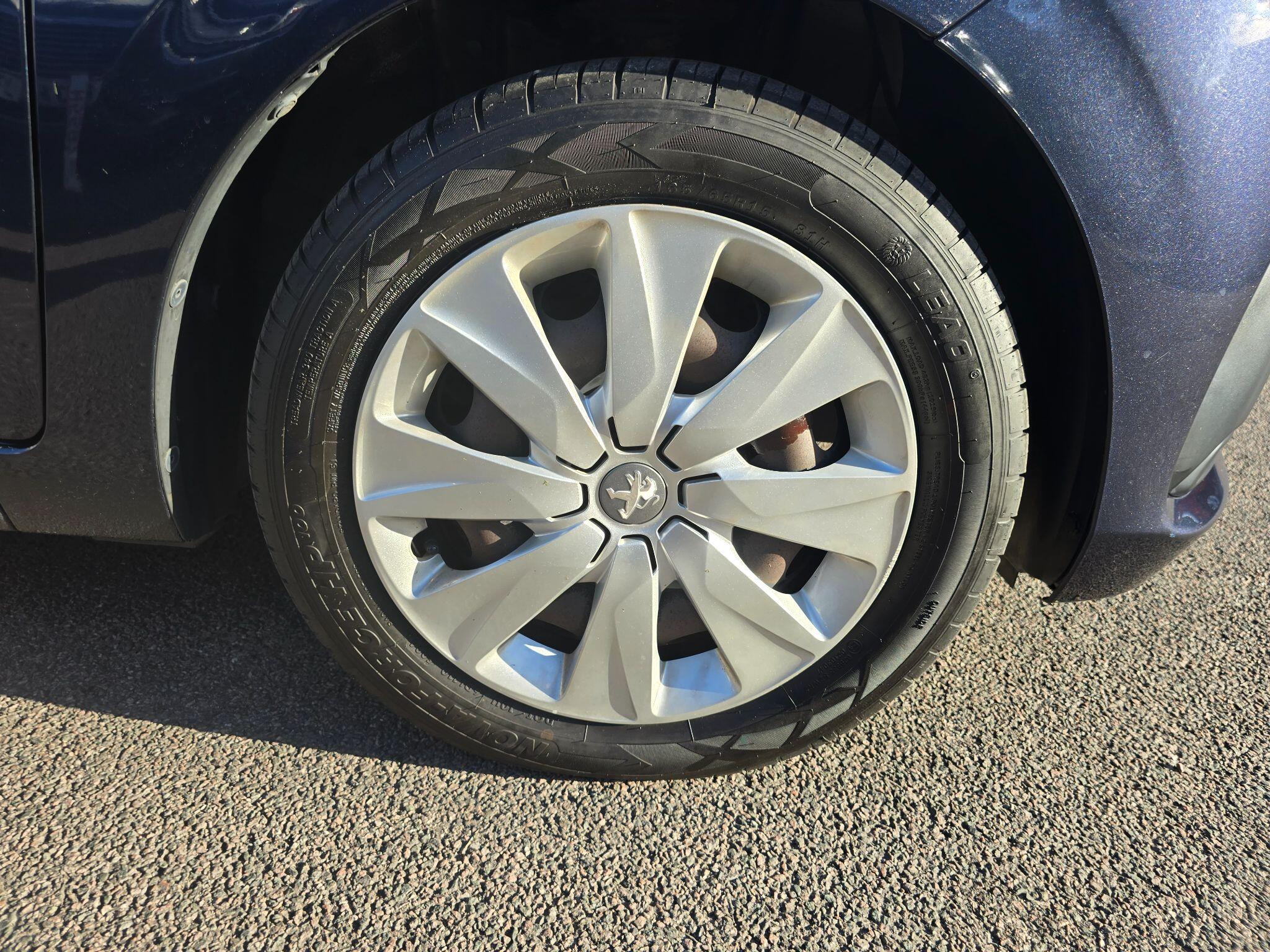 Peugeot 108 view 59