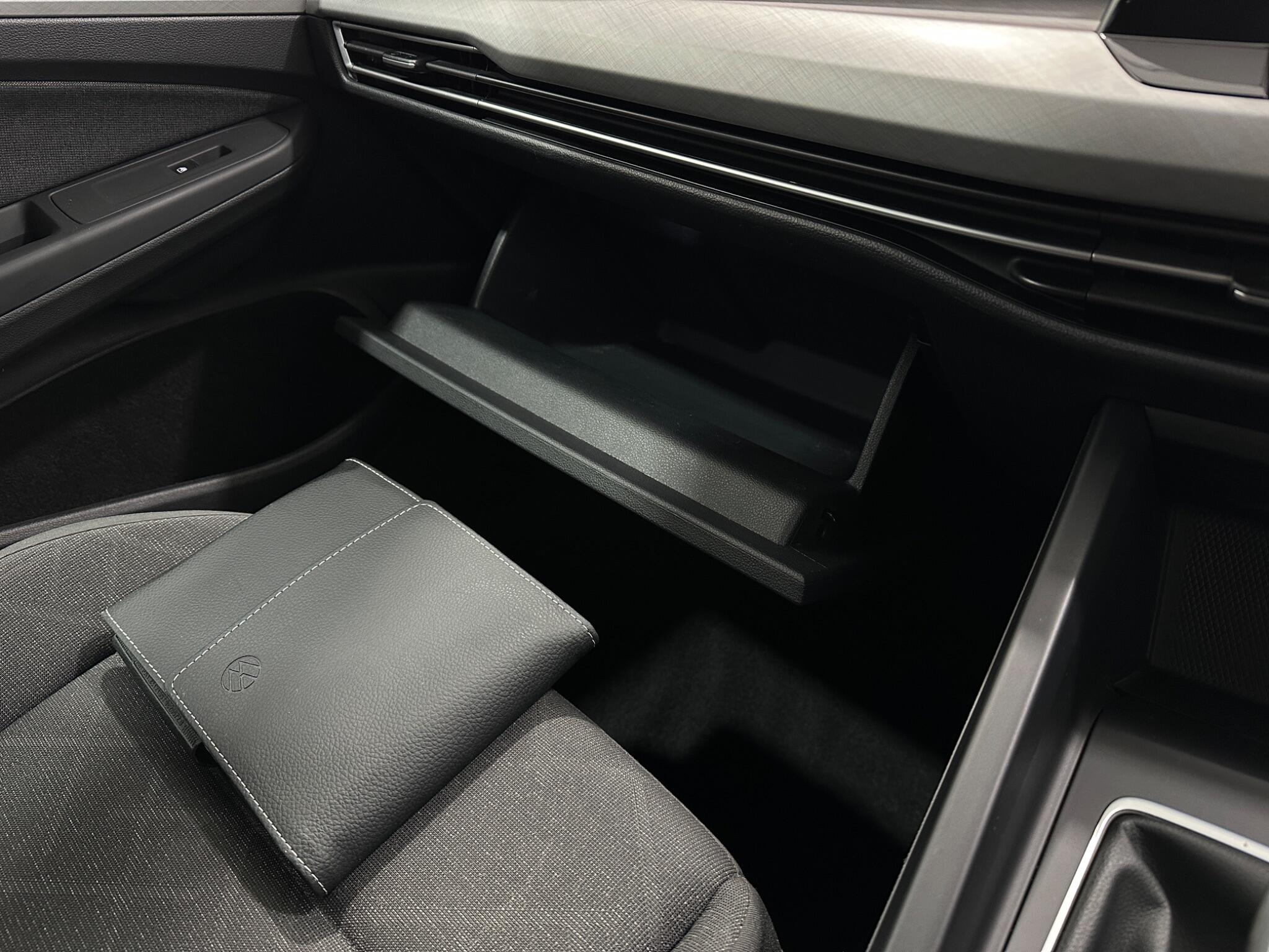 Volkswagen Golf view 28