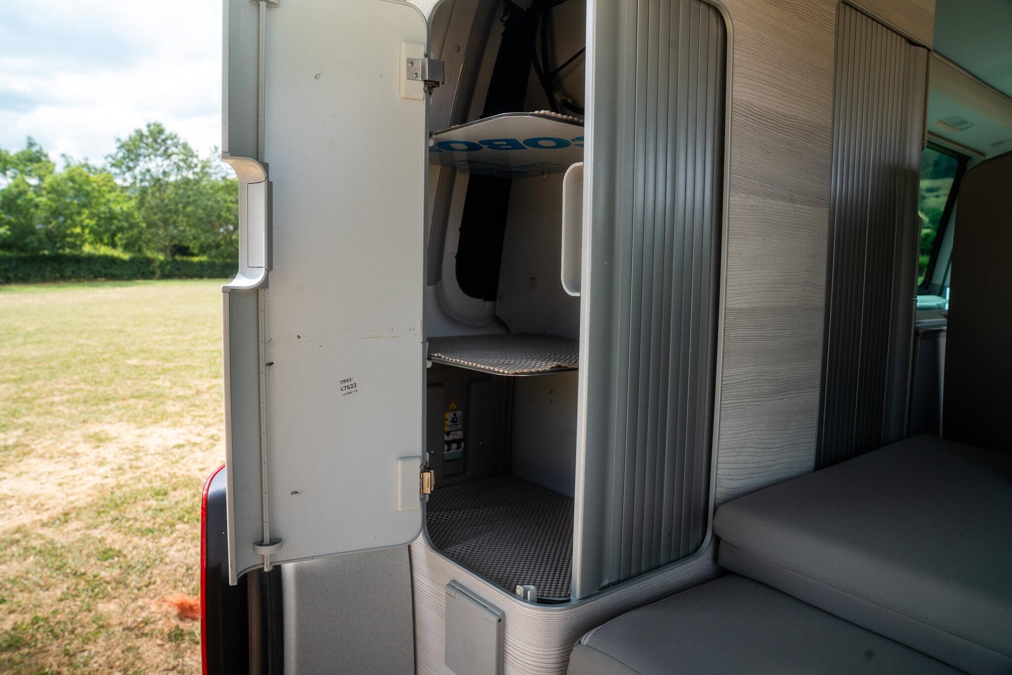 Volkswagen California view 46