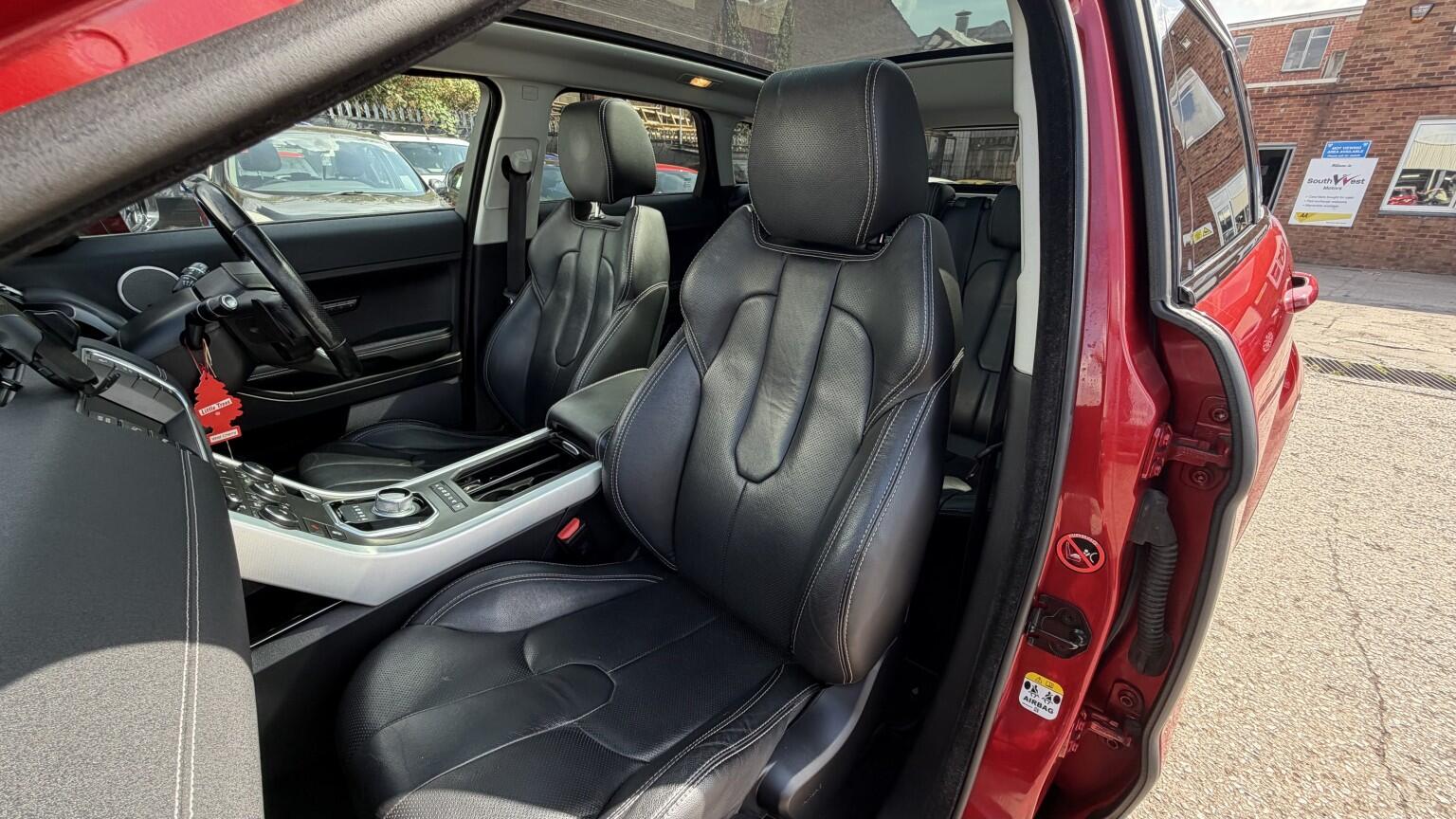Land Rover Range Rover Evoque view 15