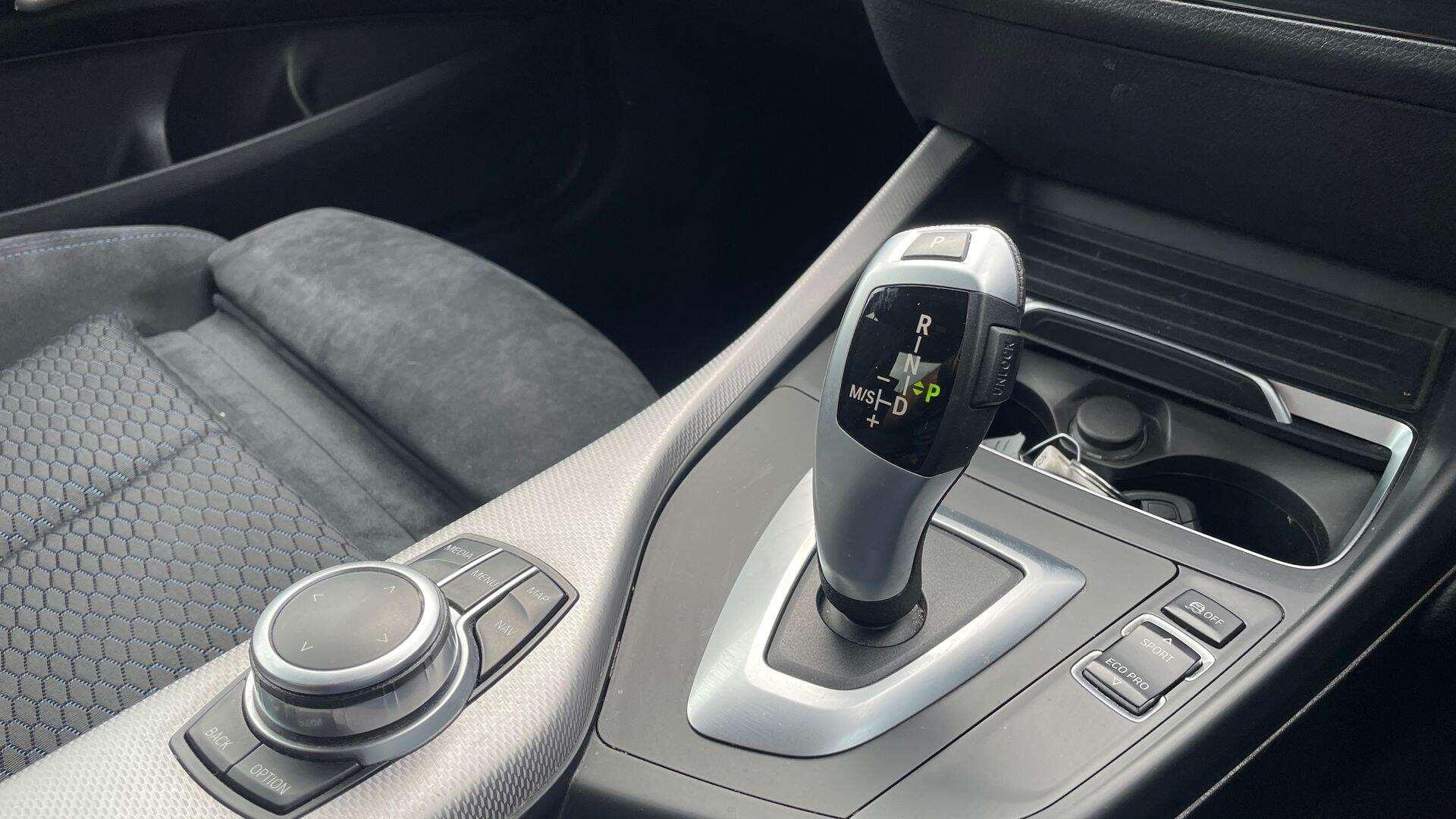 BMW 2 Series view 11