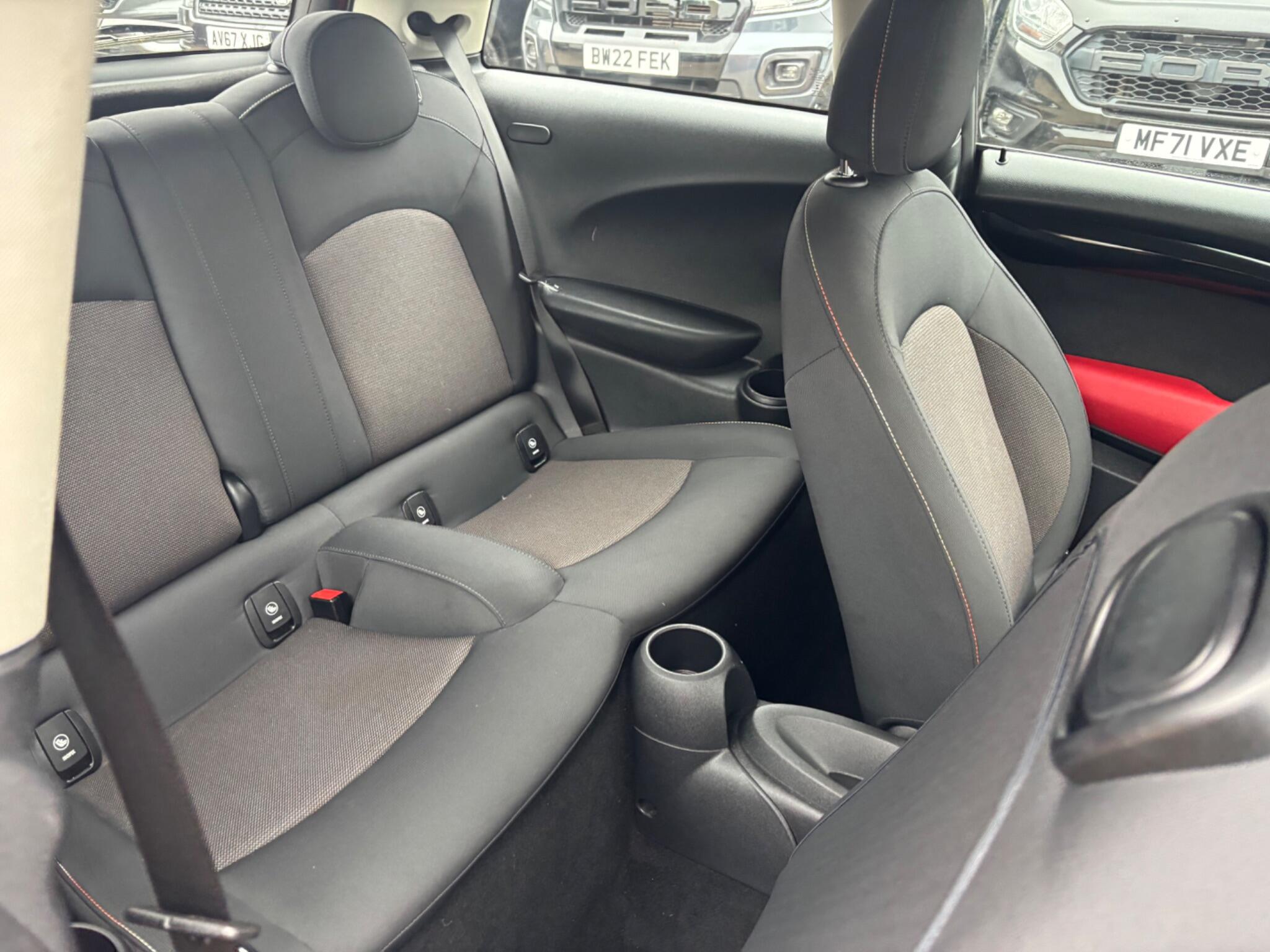 Mini Cooper view 19