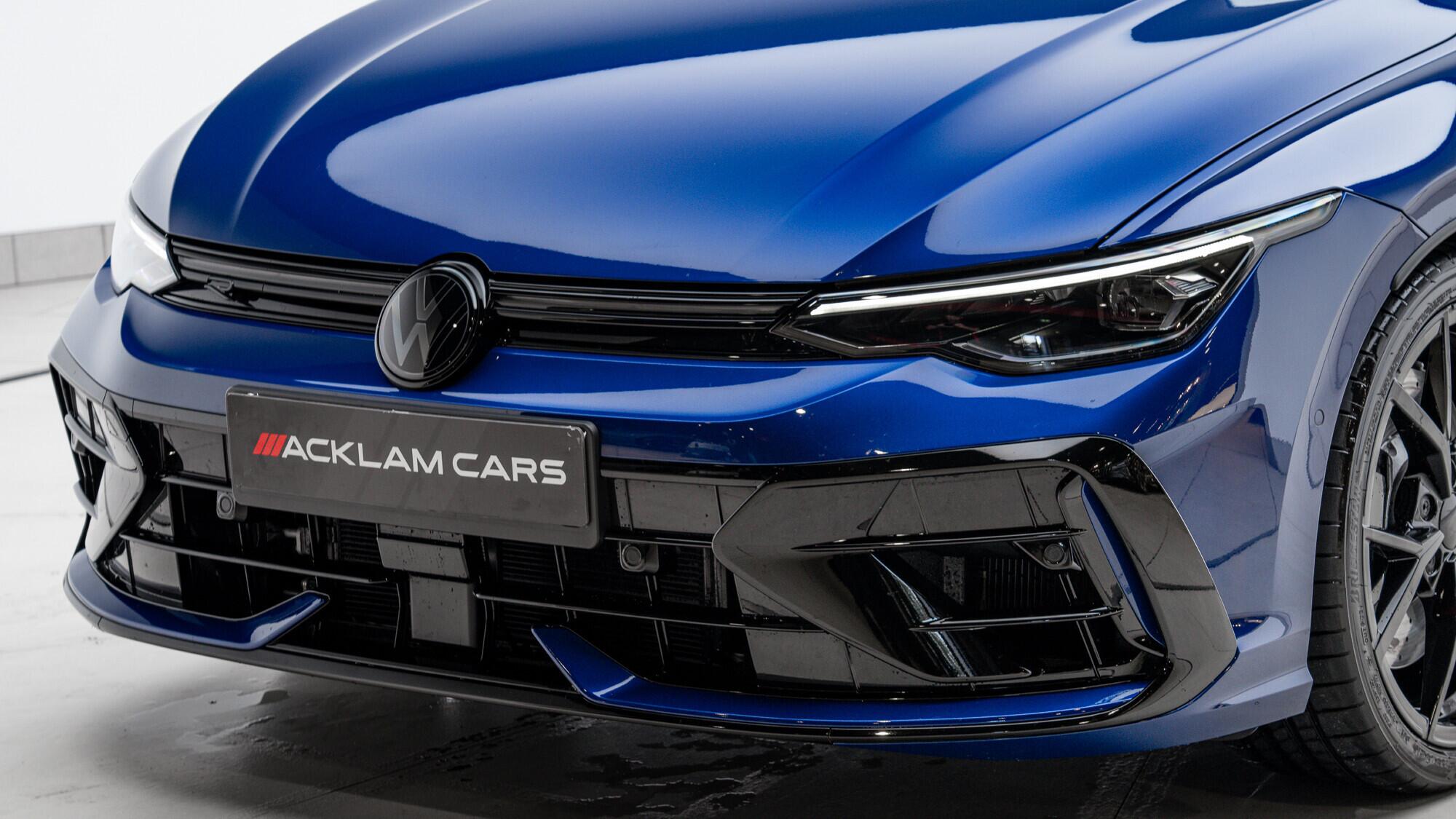 Volkswagen Golf view 9