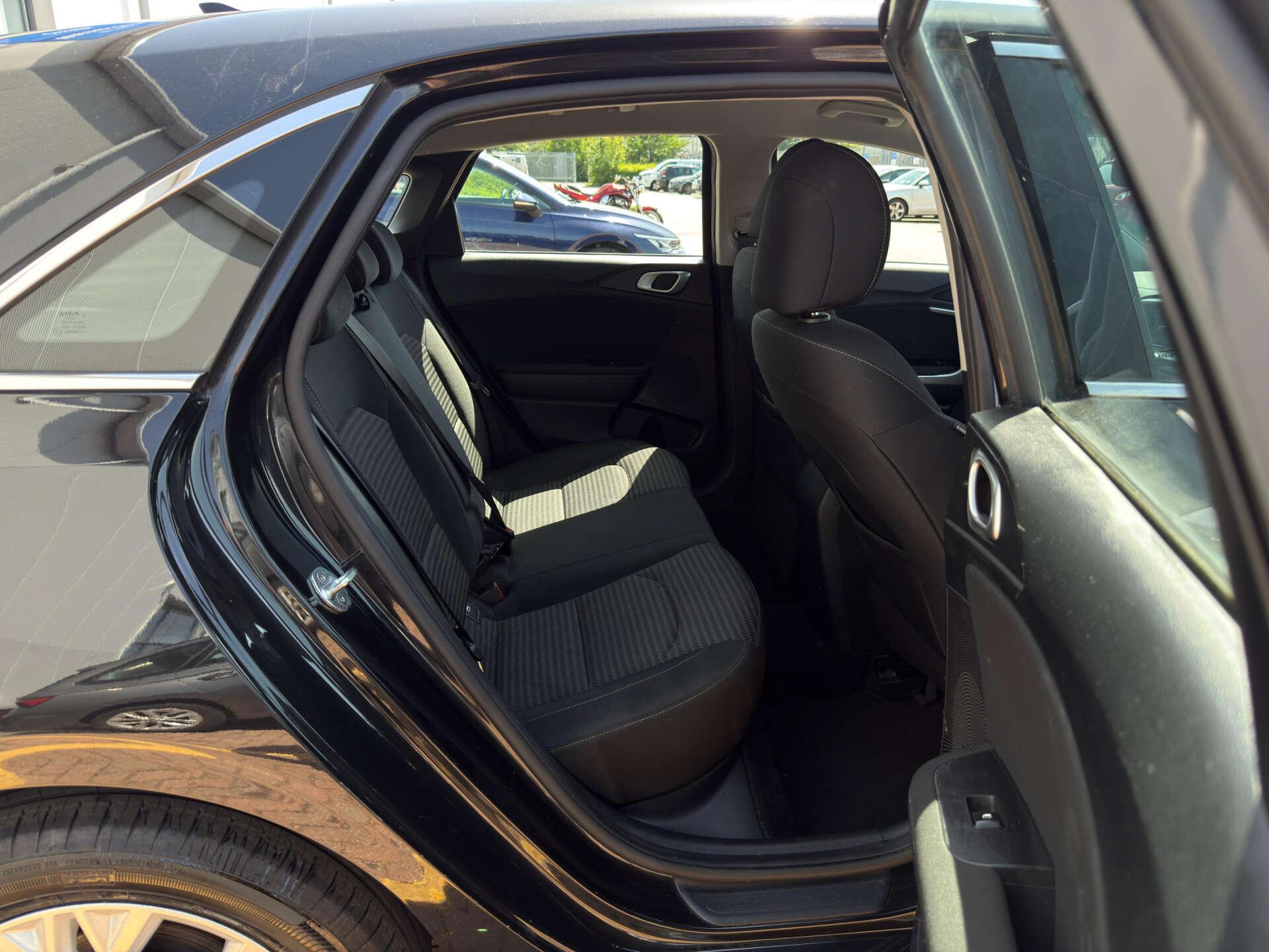 Kia Ceed view 23