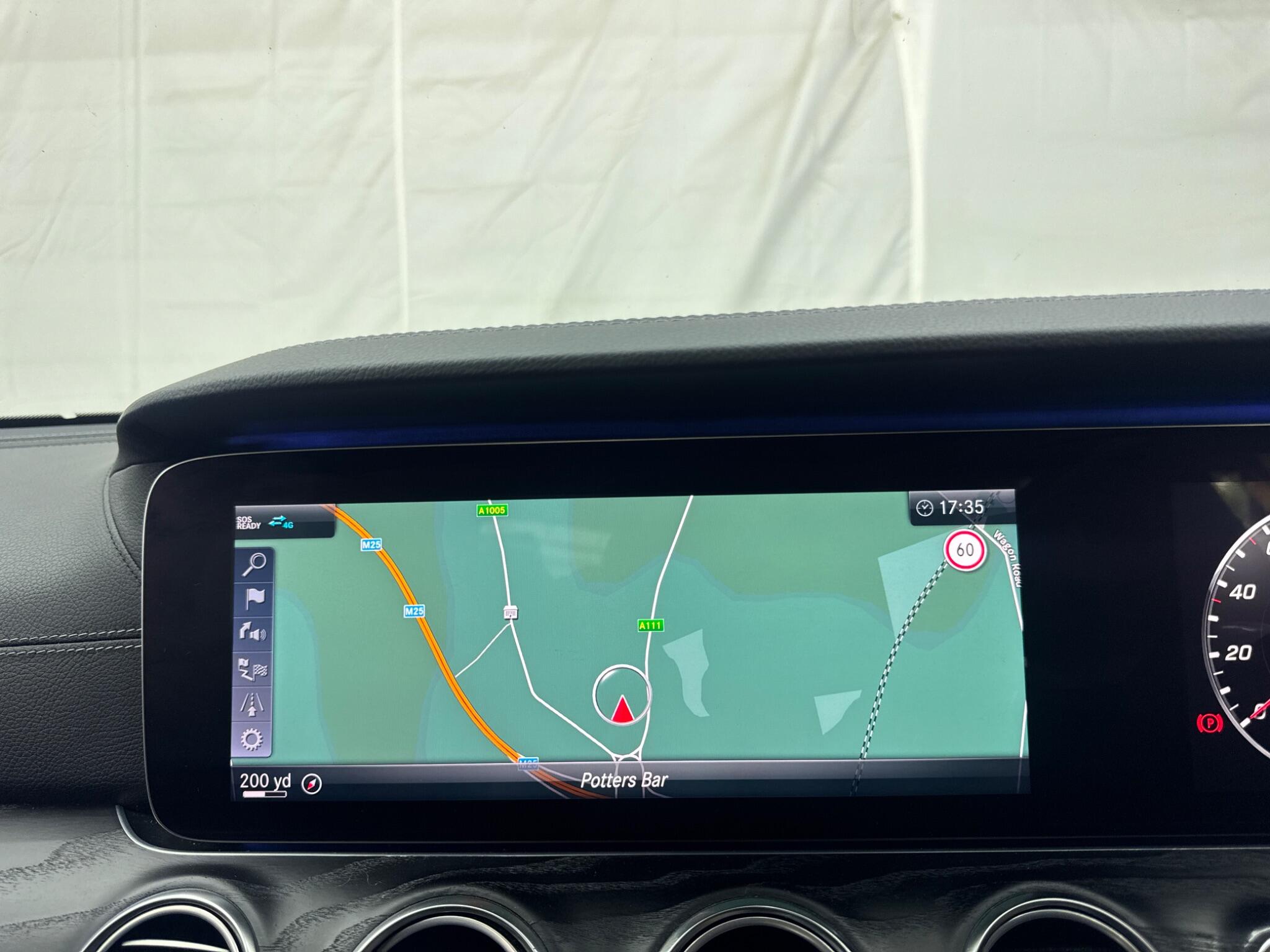 Mercedes-Benz E Class view 42