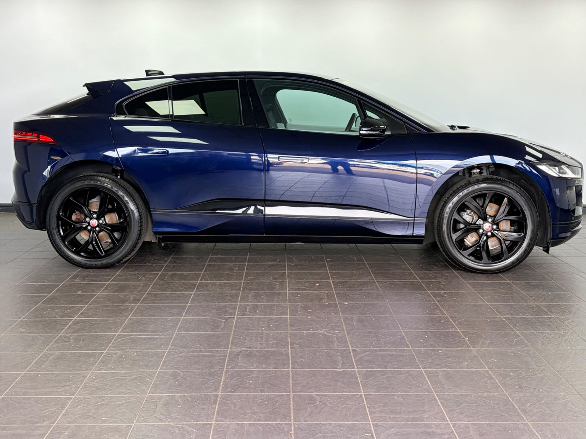 Jaguar I-Pace view 6