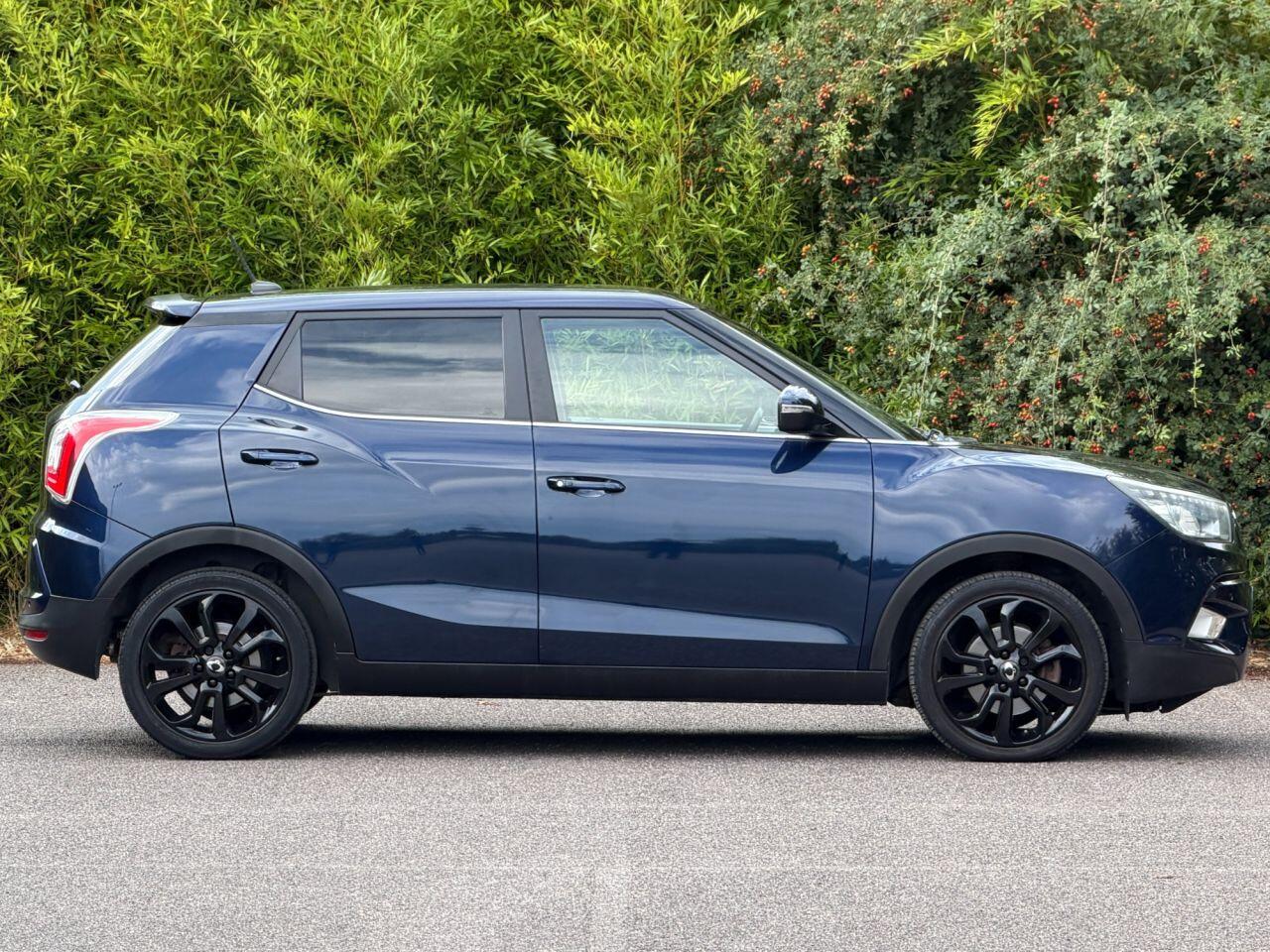 KGM Tivoli view 3