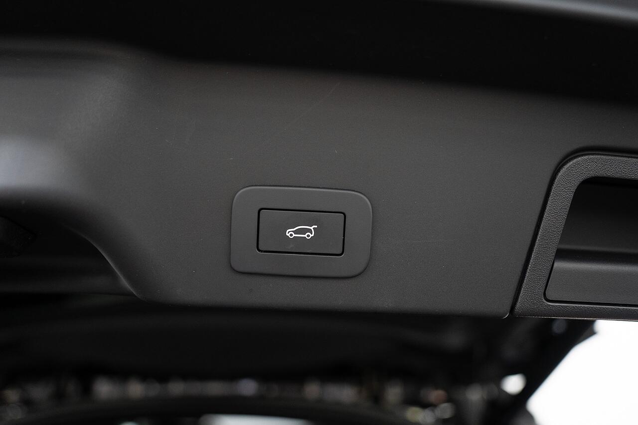 Land Rover Range Rover Evoque view 43