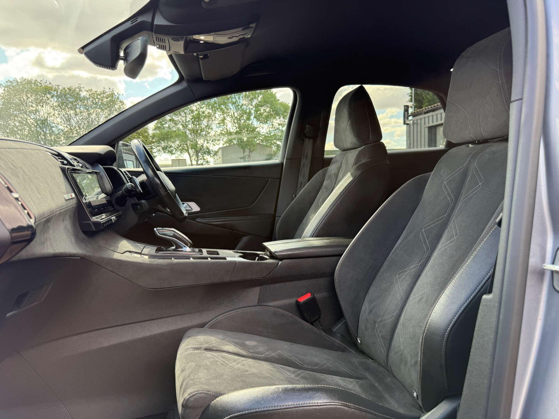 DS Automobiles DS 7 Crossback view 76