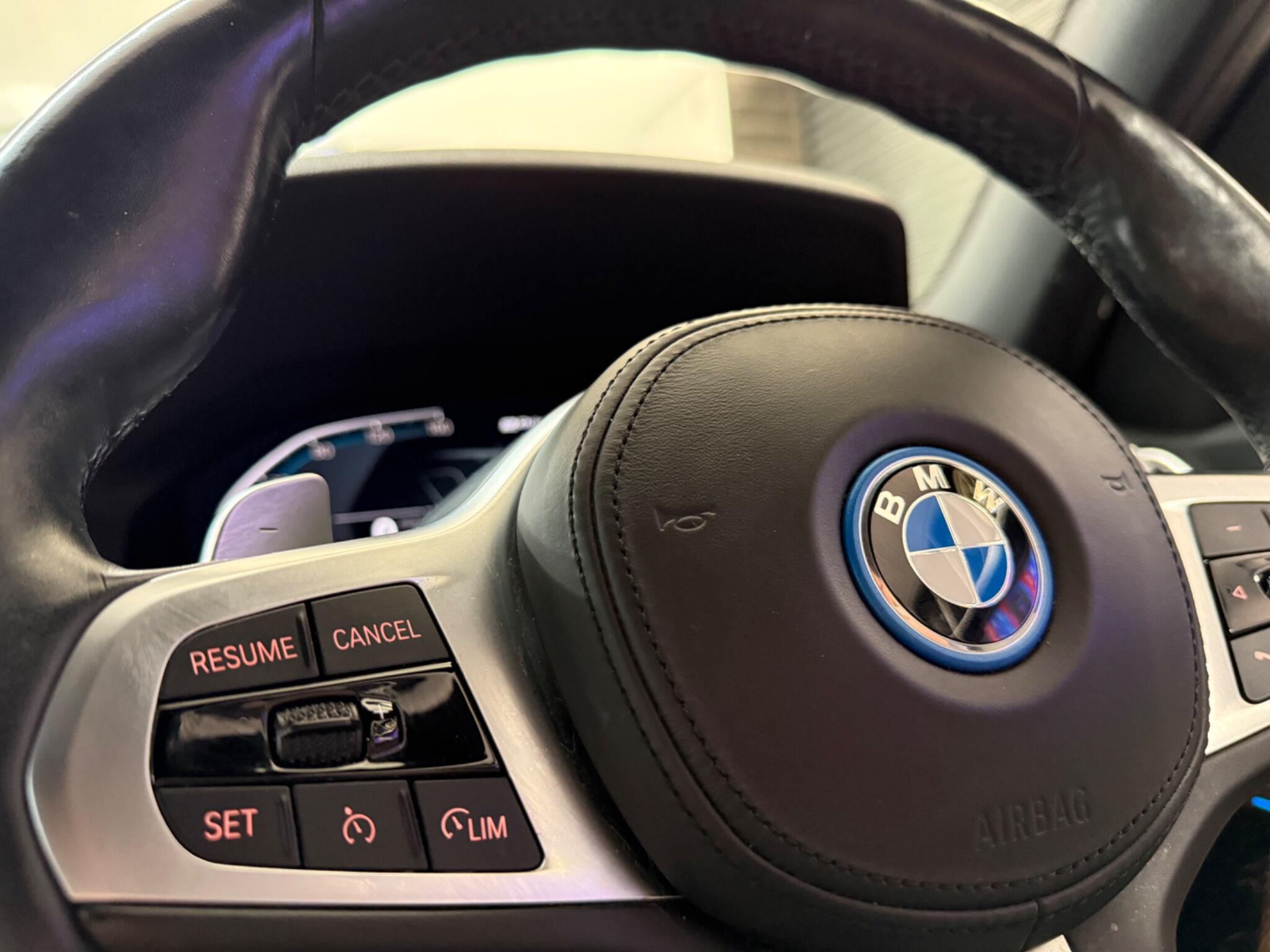 BMW 3 Series view 31