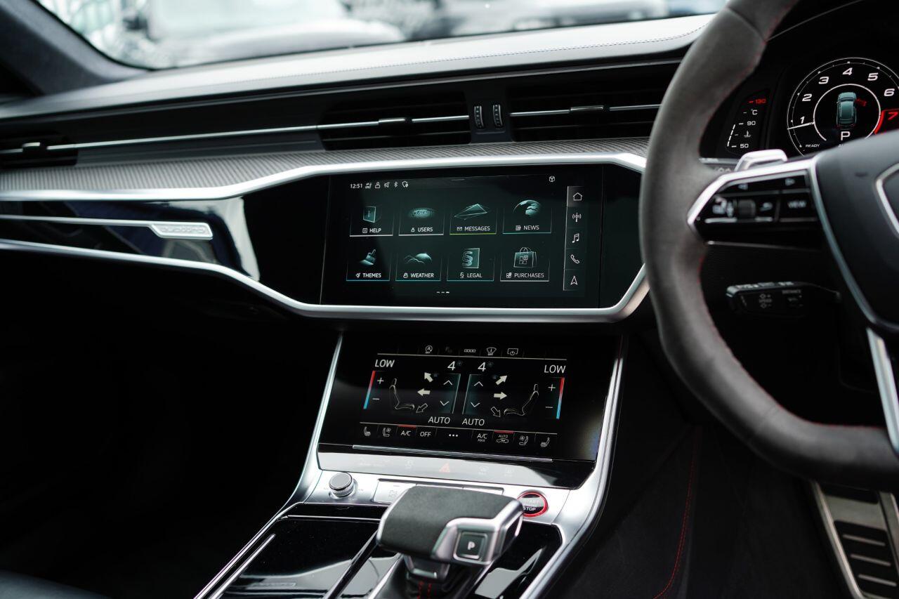 Audi RS6 view 34