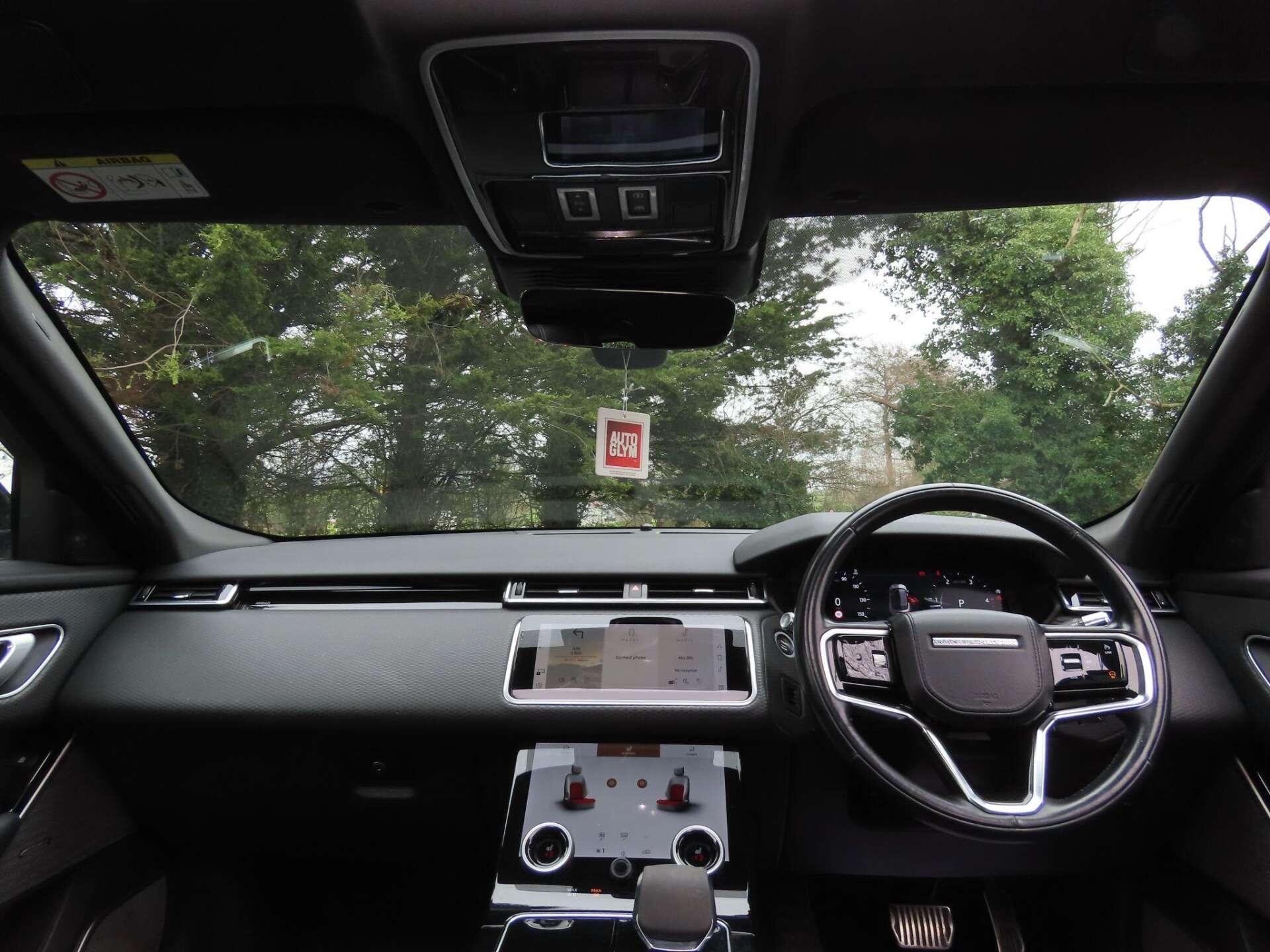 Land Rover Range Rover Velar view 8