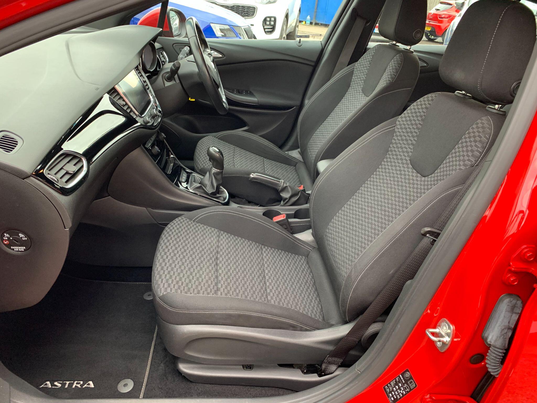 Vauxhall Astra view 23