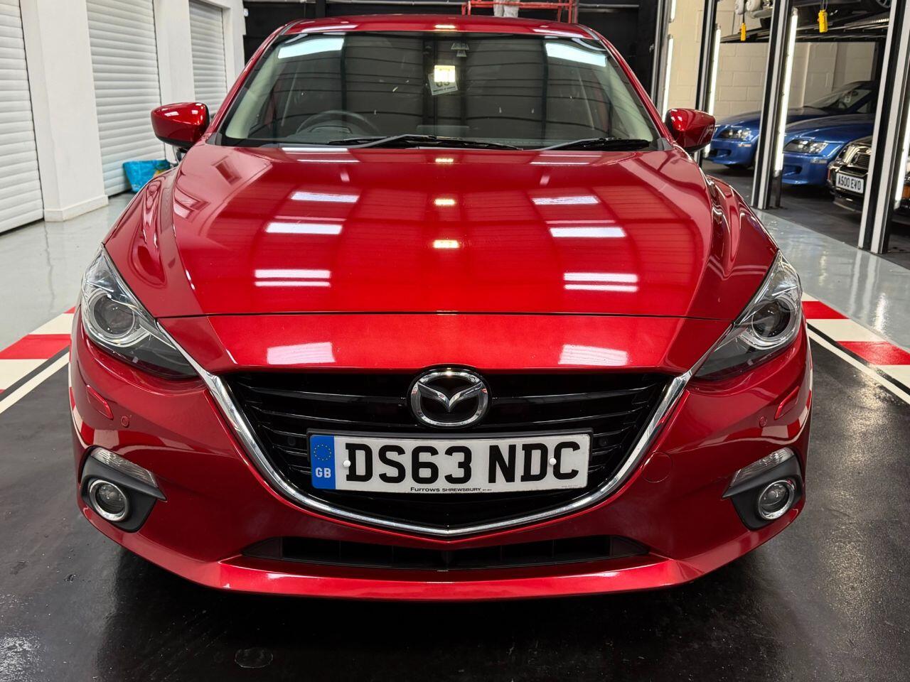 Mazda Mazda3 view 5