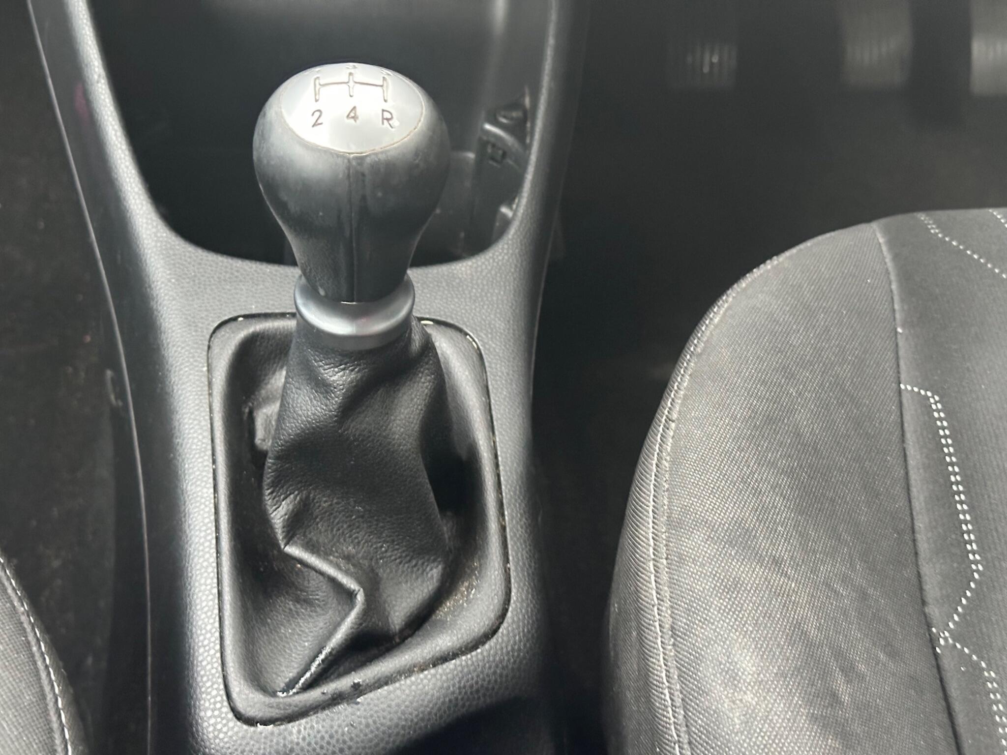 Kia Picanto view 31