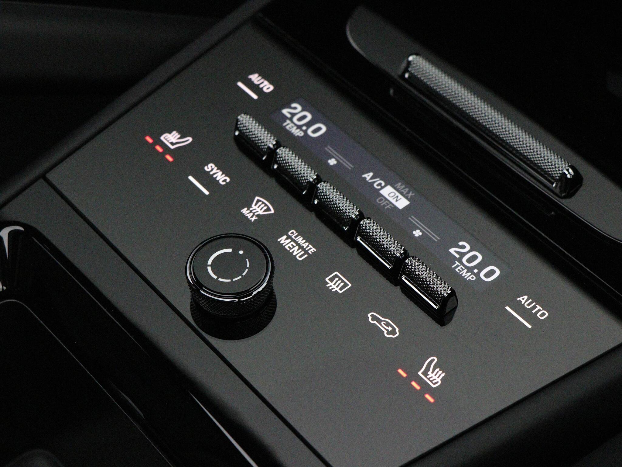 Porsche Cayenne view 34