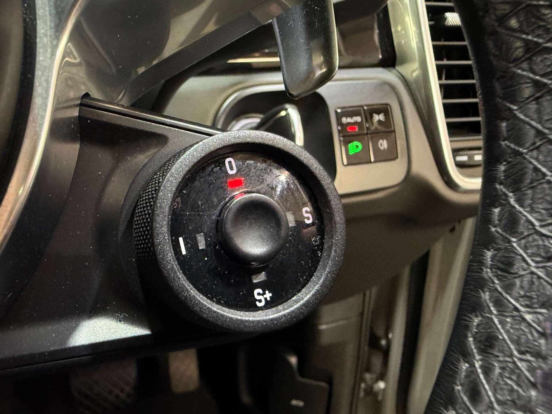 Porsche Cayenne view 45