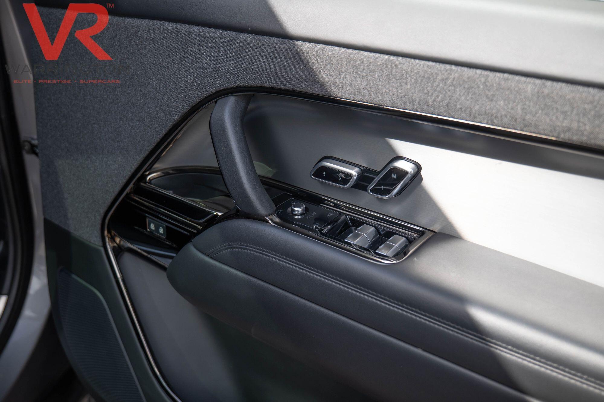 Land Rover Range Rover Sport view 21