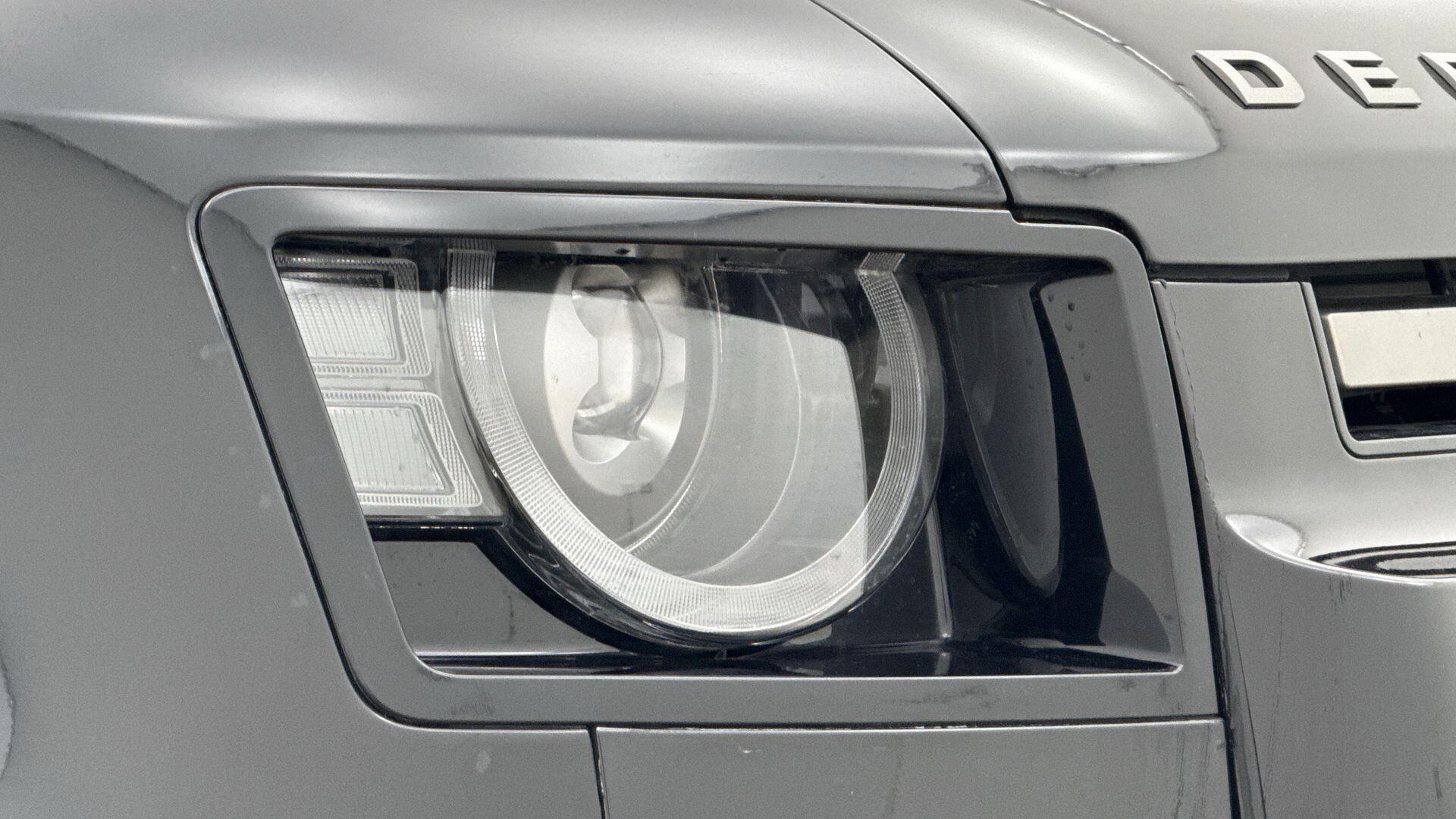 Land Rover Defender view 17
