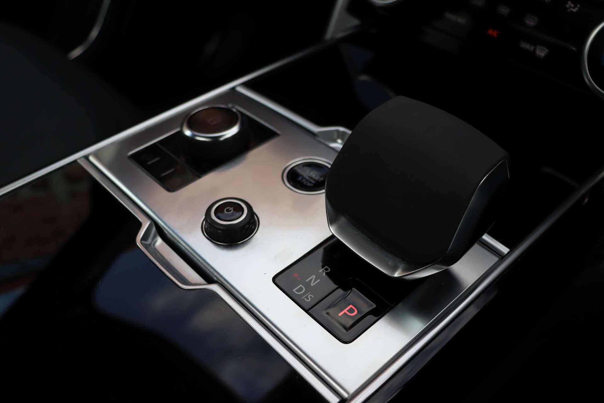 Land Rover Range Rover view 40