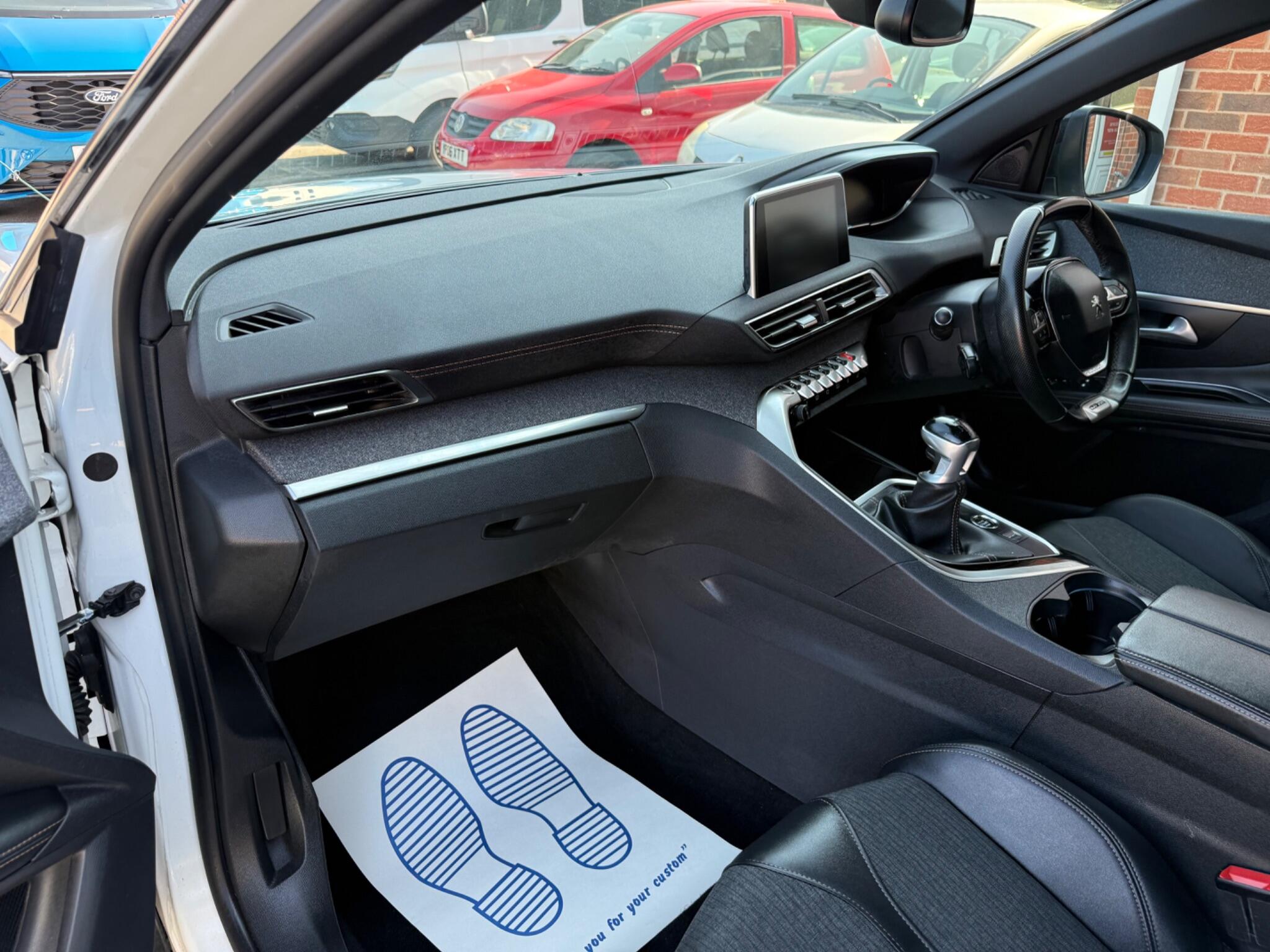 Peugeot 3008 view 21