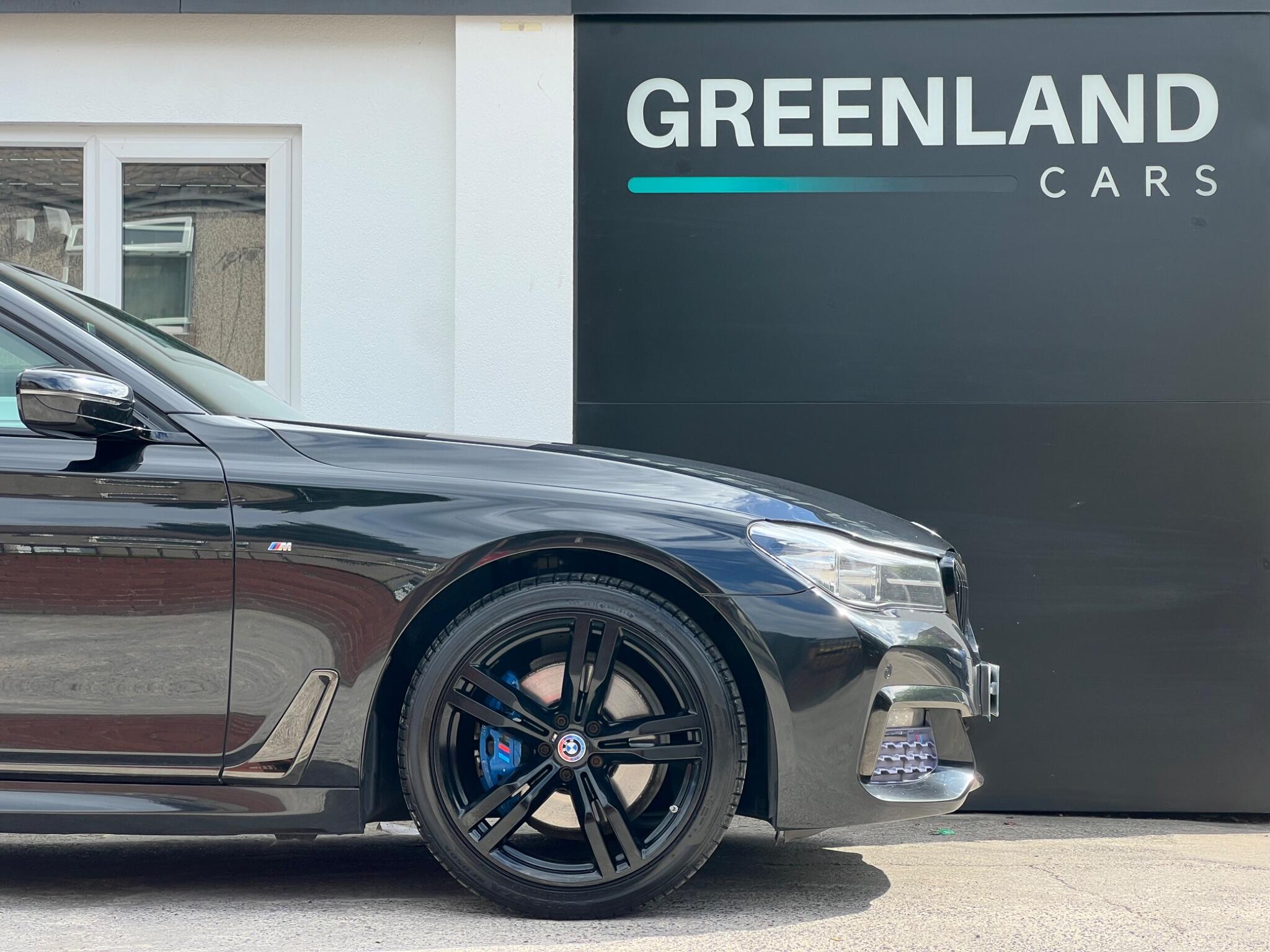 BMW 7 Series view 7
