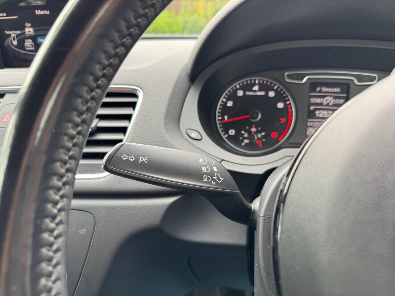 Audi Q3 view 17