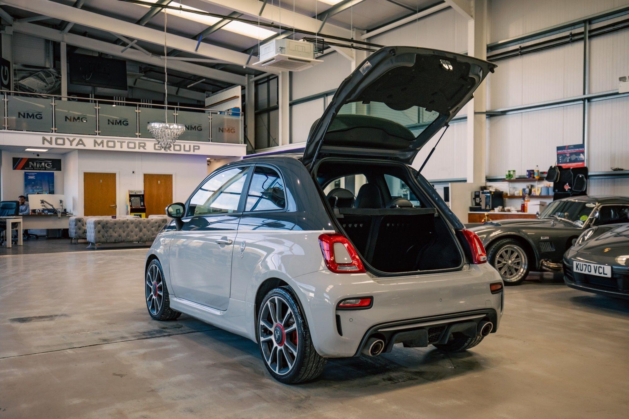 Abarth 595 view 30
