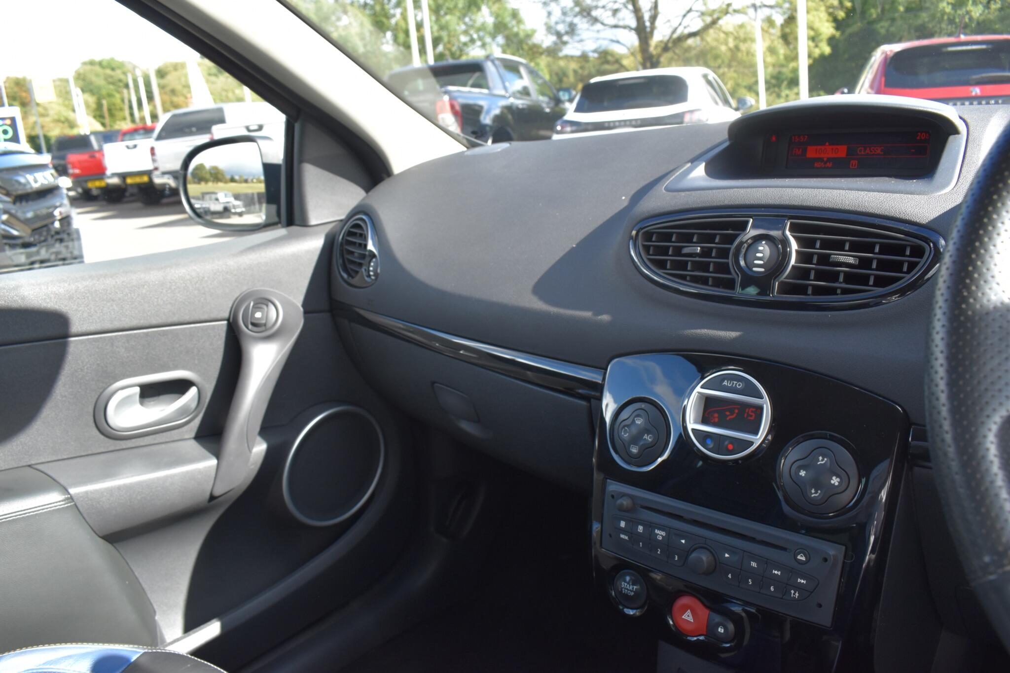 Clio - 2.0 Gordini Euro 5 3dr - Image 18