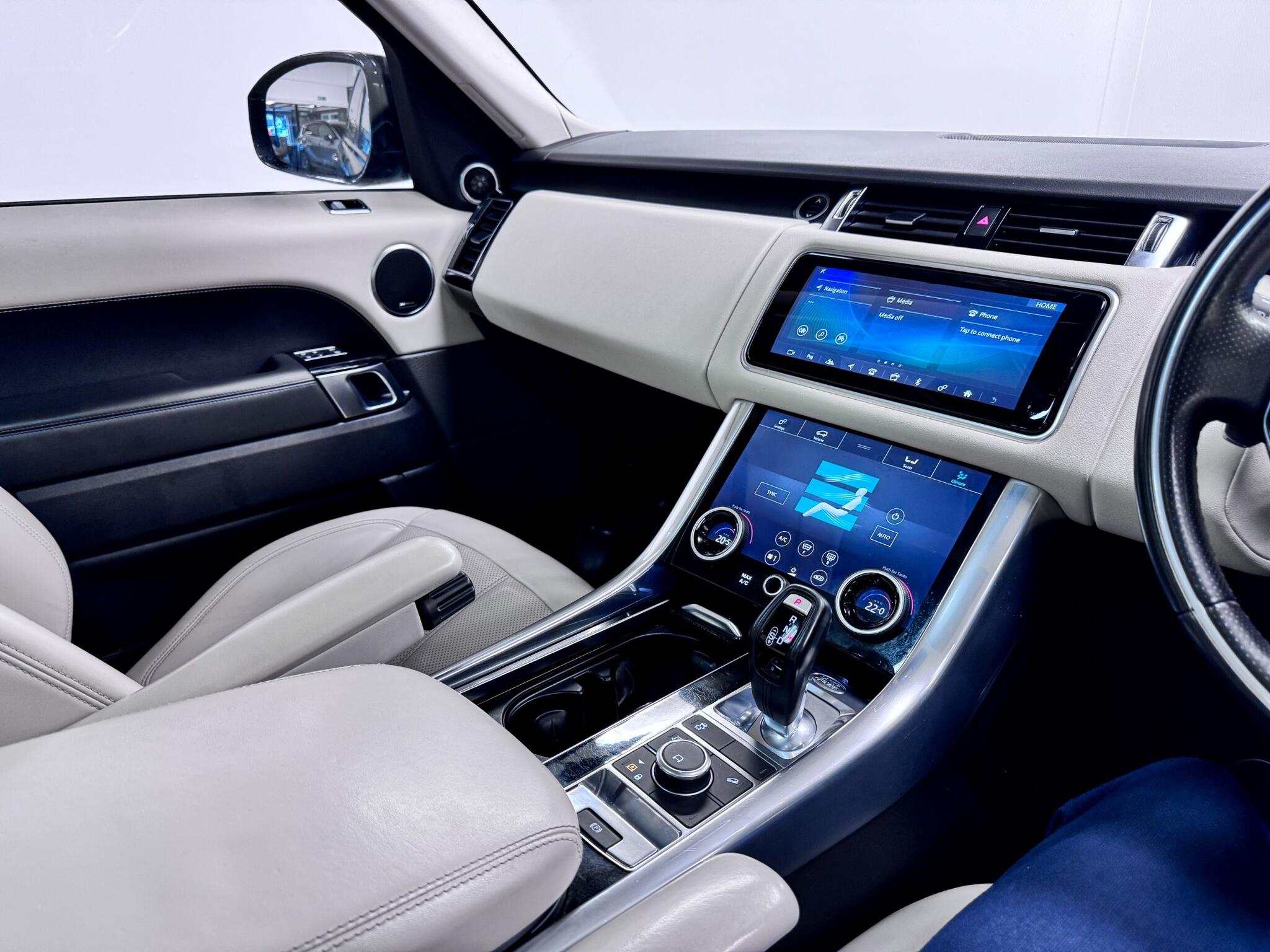 Land Rover Range Rover Sport view 28