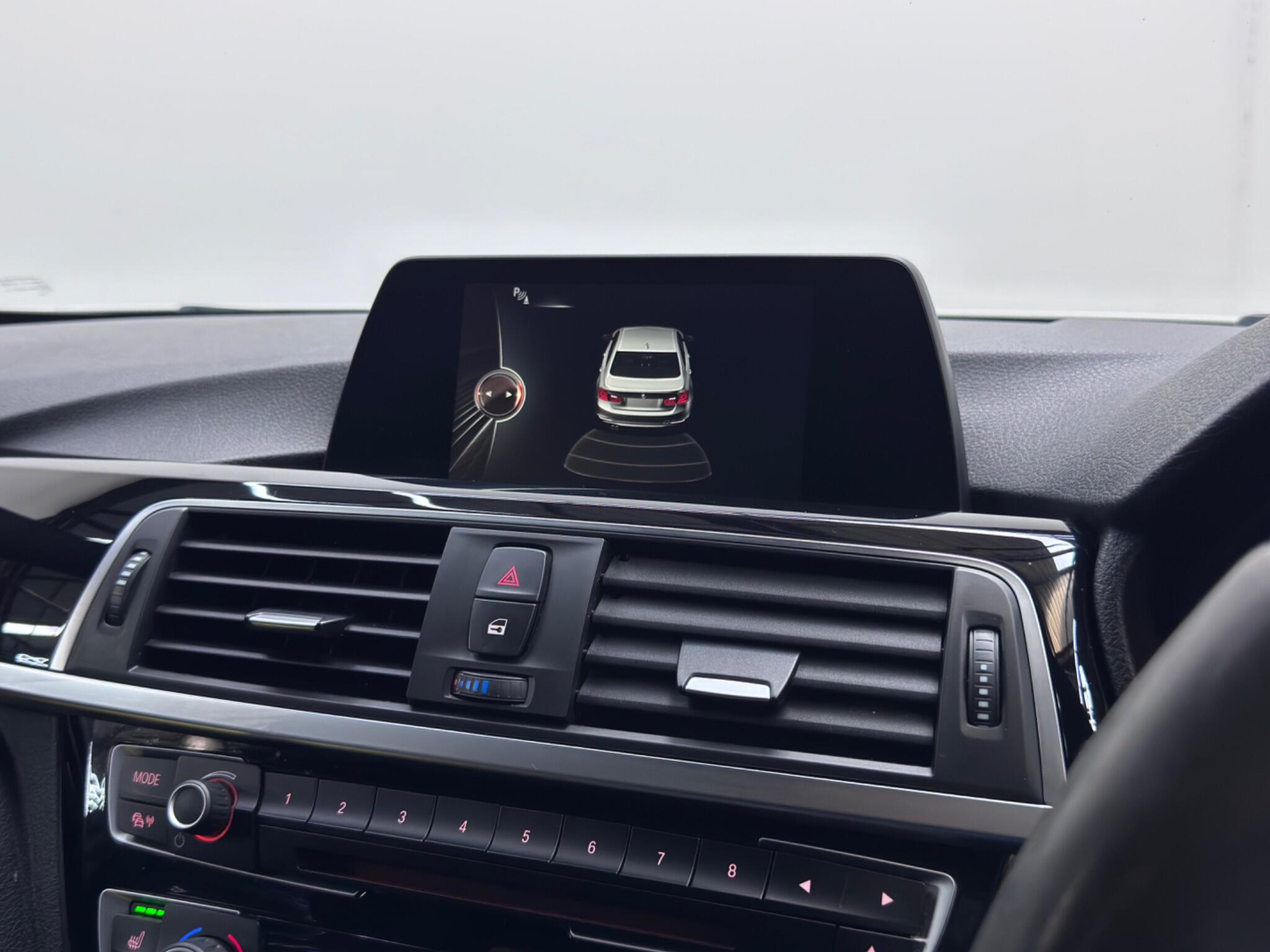BMW 3 Series view 7