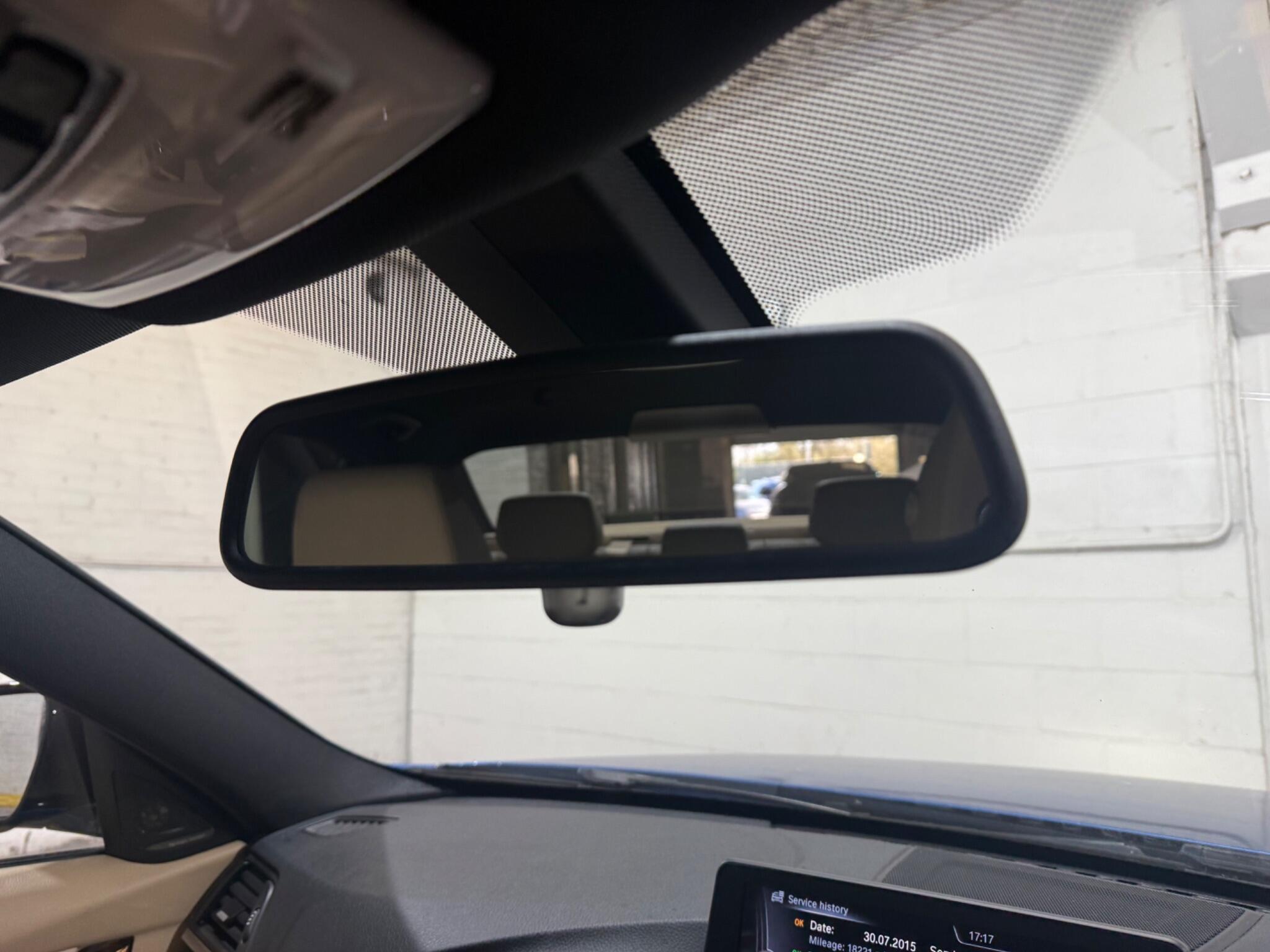 BMW 3 Series view 12