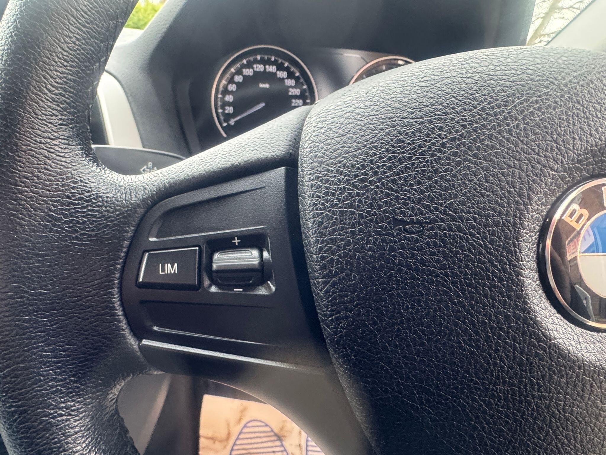 BMW 1 Series view 11