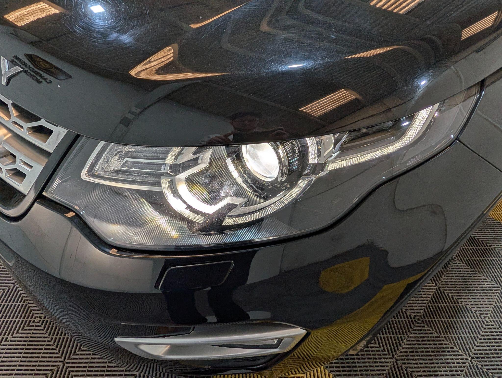 Land Rover Discovery Sport view 73